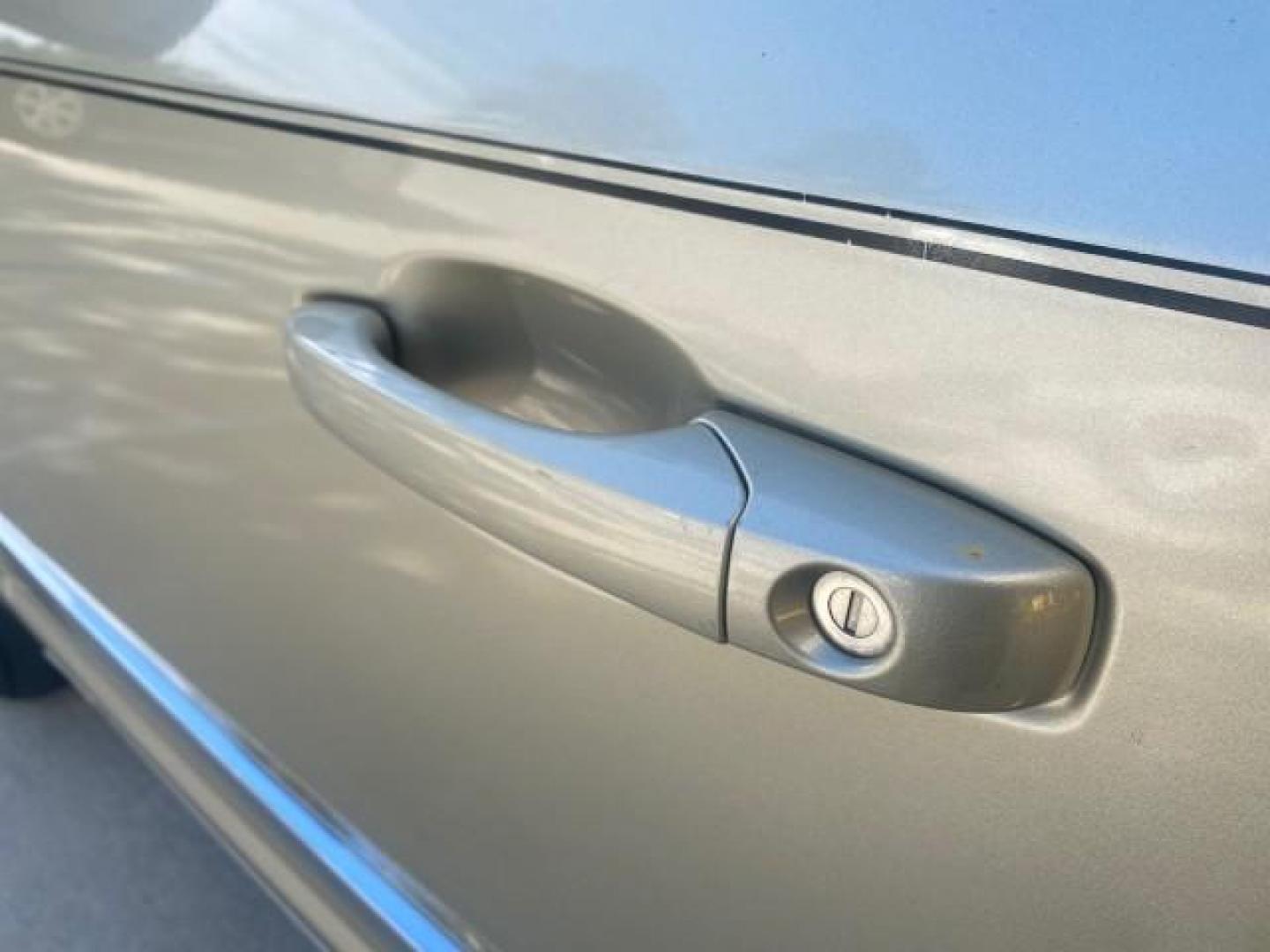 2010 White Gold /Medium pebble beige/cream Chrysler Town and Country Touring LOW MILES 33,692 1 OWNER (2A4RR5D1XAR) with an 3.8L OHV SMPI V6 Engine engine, Automatic transmission, located at 4701 North Dixie Hwy, Pompano Beach, FL, 33064, (954) 422-2889, 26.240938, -80.123474 - OUR WEBPAGE FLORIDACARS1.COM HAS OVER 100 PHOTOS AND FREE CARFAX LINK 2010 CHRYSLER TOWN AND COUNTRY TOURING VIN: 2A4RR5D1XAR392905 2 A 4 R R 5 D 1 X A R 3 9 2 9 0 5 VAN 3.8L V6 F OHV 12V GASOLINE 23 MPG FRONT WHEEL DRIVE Features ABS Brakes Air Conditioning Alloy Wheels AM/FM Stereo Automatic Trans - Photo#38