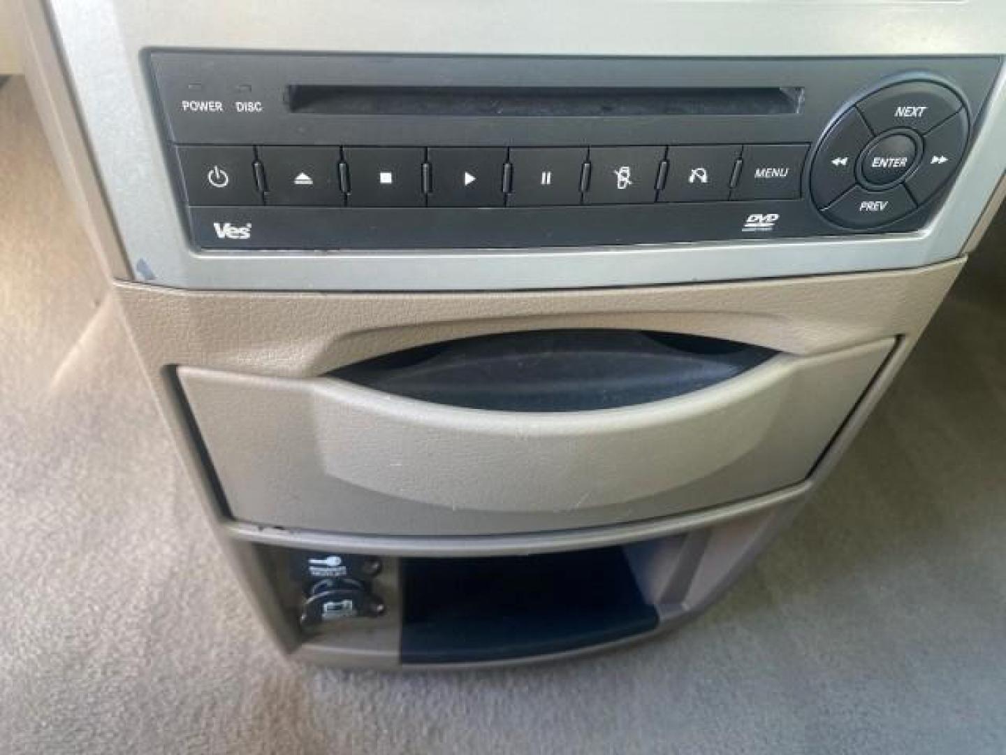 2010 White Gold /Medium pebble beige/cream Chrysler Town and Country Touring LOW MILES 33,692 1 OWNER (2A4RR5D1XAR) with an 3.8L OHV SMPI V6 Engine engine, Automatic transmission, located at 4701 North Dixie Hwy, Pompano Beach, FL, 33064, (954) 422-2889, 26.240938, -80.123474 - OUR WEBPAGE FLORIDACARS1.COM HAS OVER 100 PHOTOS AND FREE CARFAX LINK 2010 CHRYSLER TOWN AND COUNTRY TOURING VIN: 2A4RR5D1XAR392905 2 A 4 R R 5 D 1 X A R 3 9 2 9 0 5 VAN 3.8L V6 F OHV 12V GASOLINE 23 MPG FRONT WHEEL DRIVE Features ABS Brakes Air Conditioning Alloy Wheels AM/FM Stereo Automatic Trans - Photo#59