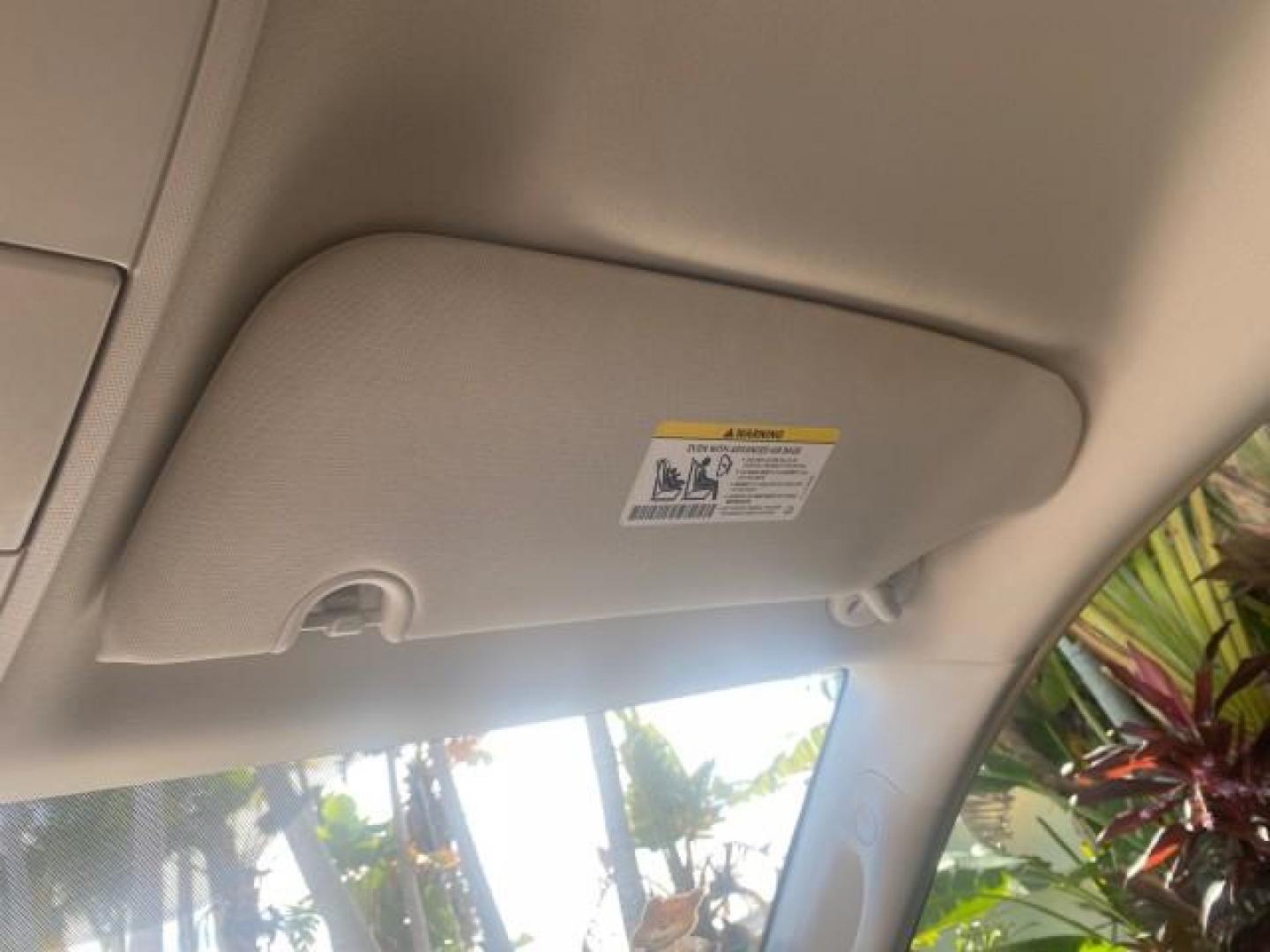 2010 White Gold /Medium pebble beige/cream Chrysler Town and Country Touring LOW MILES 33,692 1 OWNER (2A4RR5D1XAR) with an 3.8L OHV SMPI V6 Engine engine, Automatic transmission, located at 4701 North Dixie Hwy, Pompano Beach, FL, 33064, (954) 422-2889, 26.240938, -80.123474 - OUR WEBPAGE FLORIDACARS1.COM HAS OVER 100 PHOTOS AND FREE CARFAX LINK 2010 CHRYSLER TOWN AND COUNTRY TOURING VIN: 2A4RR5D1XAR392905 2 A 4 R R 5 D 1 X A R 3 9 2 9 0 5 VAN 3.8L V6 F OHV 12V GASOLINE 23 MPG FRONT WHEEL DRIVE Features ABS Brakes Air Conditioning Alloy Wheels AM/FM Stereo Automatic Trans - Photo#67