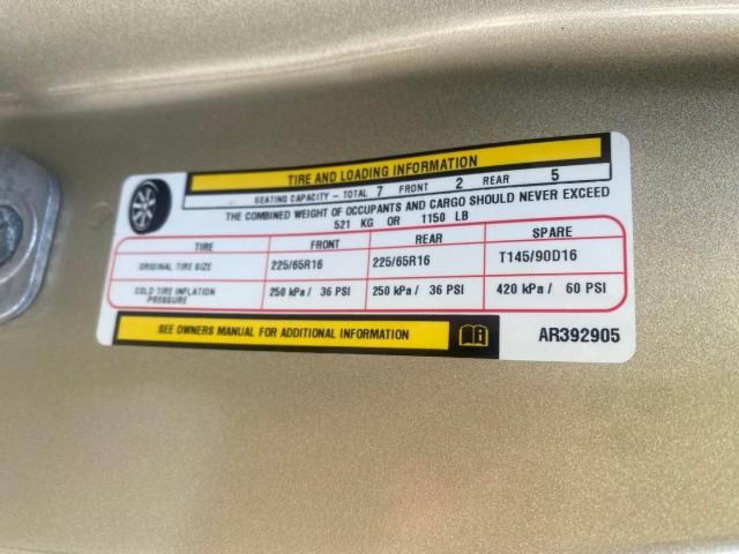 2010 White Gold /Medium pebble beige/cream Chrysler Town and Country Touring LOW MILES 33,692 1 OWNER (2A4RR5D1XAR) with an 3.8L OHV SMPI V6 Engine engine, Automatic transmission, located at 4701 North Dixie Hwy, Pompano Beach, FL, 33064, (954) 422-2889, 26.240938, -80.123474 - OUR WEBPAGE FLORIDACARS1.COM HAS OVER 100 PHOTOS AND FREE CARFAX LINK 2010 CHRYSLER TOWN AND COUNTRY TOURING VIN: 2A4RR5D1XAR392905 2 A 4 R R 5 D 1 X A R 3 9 2 9 0 5 VAN 3.8L V6 F OHV 12V GASOLINE 23 MPG FRONT WHEEL DRIVE Features ABS Brakes Air Conditioning Alloy Wheels AM/FM Stereo Automatic Trans - Photo#69