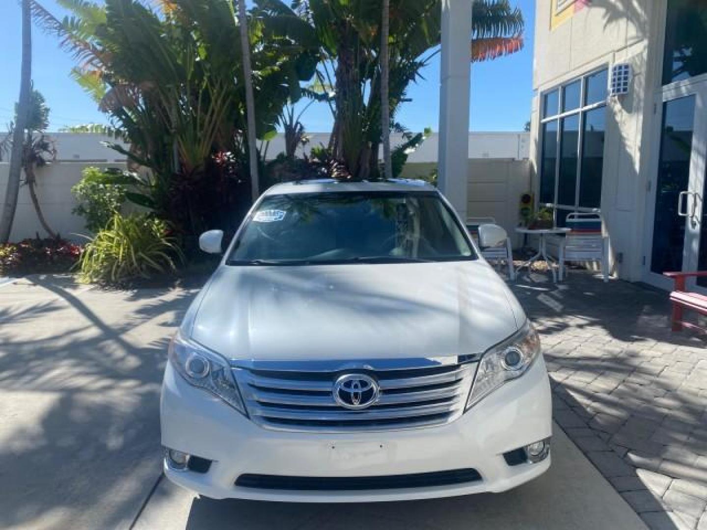 2011 Blizzard Pearl /Light Gray Toyota Avalon LOW MILES 75,626 40 SERVICES (4T1BK3DB4BU) with an 3.5L DOHC EFI 24-Valve V6 Engine engine, Automatic transmission, located at 4701 North Dixie Hwy, Pompano Beach, FL, 33064, (954) 422-2889, 26.240938, -80.123474 - OUR WEBPAGE FLORIDACARS1.COM HAS OVER 100 PHOTOS AND FREE CARFAX LINK 2011 TOYOTA AVALON LIMITED VIN: 4T1BK3DB4BU383335 4 T 1 B K 3 D B 4 B U 3 8 3 3 3 5 SEDAN 4 DR 3.5L V6 F DOHC 24V GASOLINE 29 MPG FRONT WHEEL DRIVE Features ABS Brakes Air Conditioning Alloy Wheels AM/FM Stereo Automatic Transmiss - Photo#2
