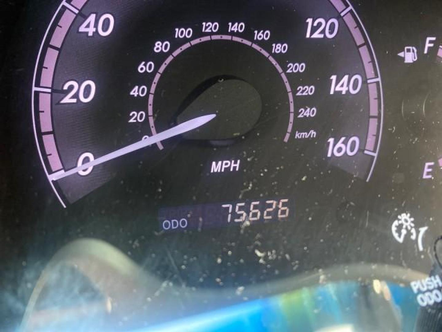 2011 Blizzard Pearl /Light Gray Toyota Avalon LOW MILES 75,626 40 SERVICES (4T1BK3DB4BU) with an 3.5L DOHC EFI 24-Valve V6 Engine engine, Automatic transmission, located at 4701 North Dixie Hwy, Pompano Beach, FL, 33064, (954) 422-2889, 26.240938, -80.123474 - OUR WEBPAGE FLORIDACARS1.COM HAS OVER 100 PHOTOS AND FREE CARFAX LINK 2011 TOYOTA AVALON LIMITED VIN: 4T1BK3DB4BU383335 4 T 1 B K 3 D B 4 B U 3 8 3 3 3 5 SEDAN 4 DR 3.5L V6 F DOHC 24V GASOLINE 29 MPG FRONT WHEEL DRIVE Features ABS Brakes Air Conditioning Alloy Wheels AM/FM Stereo Automatic Transmiss - Photo#18