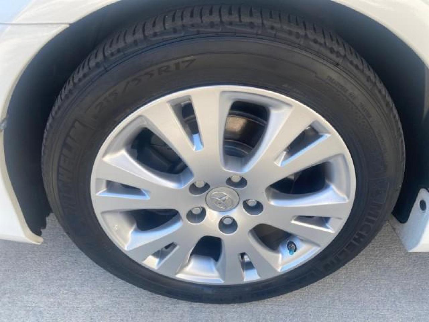 2011 Blizzard Pearl /Light Gray Toyota Avalon LOW MILES 75,626 40 SERVICES (4T1BK3DB4BU) with an 3.5L DOHC EFI 24-Valve V6 Engine engine, Automatic transmission, located at 4701 North Dixie Hwy, Pompano Beach, FL, 33064, (954) 422-2889, 26.240938, -80.123474 - OUR WEBPAGE FLORIDACARS1.COM HAS OVER 100 PHOTOS AND FREE CARFAX LINK 2011 TOYOTA AVALON LIMITED VIN: 4T1BK3DB4BU383335 4 T 1 B K 3 D B 4 B U 3 8 3 3 3 5 SEDAN 4 DR 3.5L V6 F DOHC 24V GASOLINE 29 MPG FRONT WHEEL DRIVE Features ABS Brakes Air Conditioning Alloy Wheels AM/FM Stereo Automatic Transmiss - Photo#19