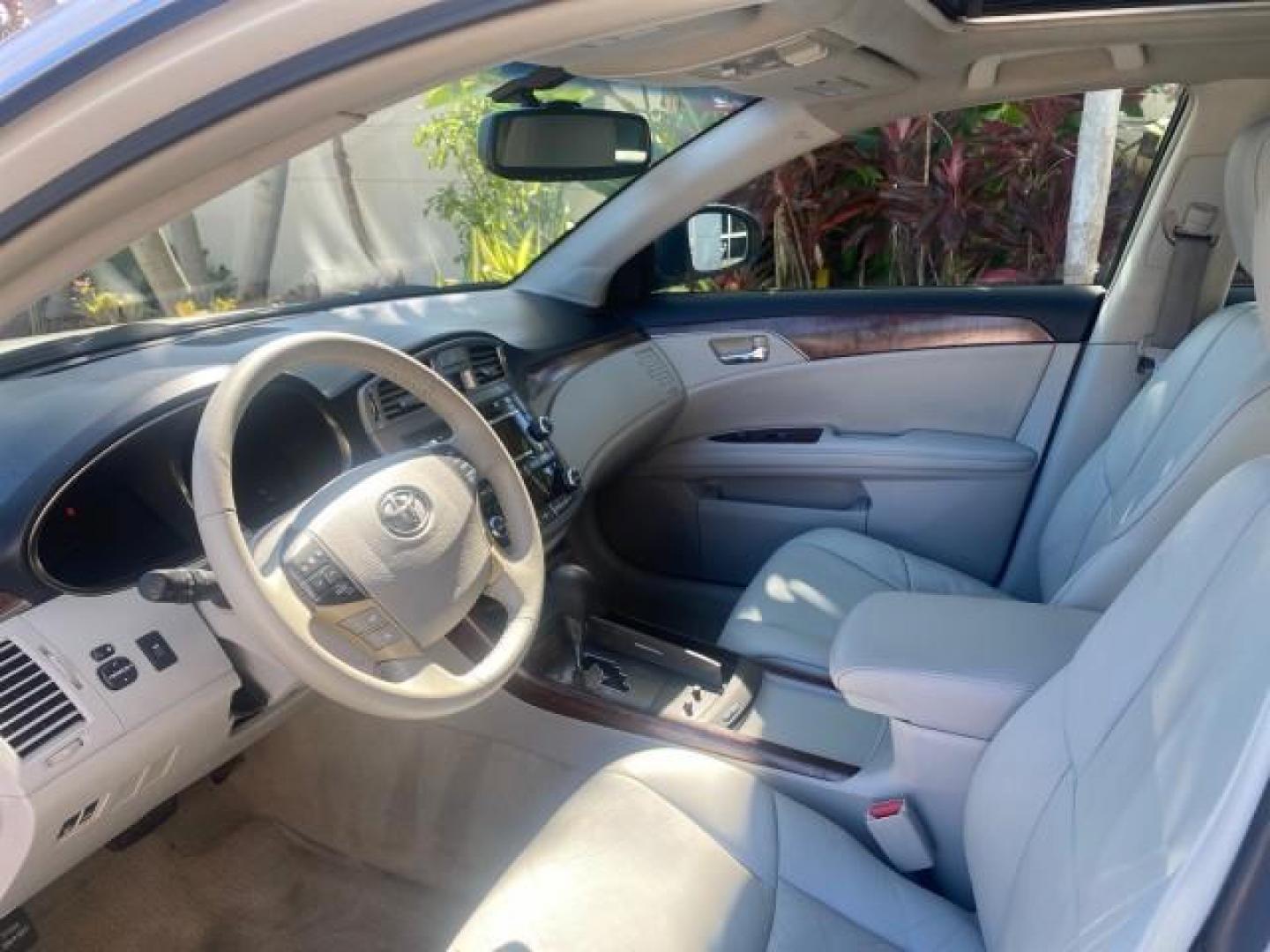 2011 Blizzard Pearl /Light Gray Toyota Avalon LOW MILES 75,626 40 SERVICES (4T1BK3DB4BU) with an 3.5L DOHC EFI 24-Valve V6 Engine engine, Automatic transmission, located at 4701 North Dixie Hwy, Pompano Beach, FL, 33064, (954) 422-2889, 26.240938, -80.123474 - OUR WEBPAGE FLORIDACARS1.COM HAS OVER 100 PHOTOS AND FREE CARFAX LINK 2011 TOYOTA AVALON LIMITED VIN: 4T1BK3DB4BU383335 4 T 1 B K 3 D B 4 B U 3 8 3 3 3 5 SEDAN 4 DR 3.5L V6 F DOHC 24V GASOLINE 29 MPG FRONT WHEEL DRIVE Features ABS Brakes Air Conditioning Alloy Wheels AM/FM Stereo Automatic Transmiss - Photo#46