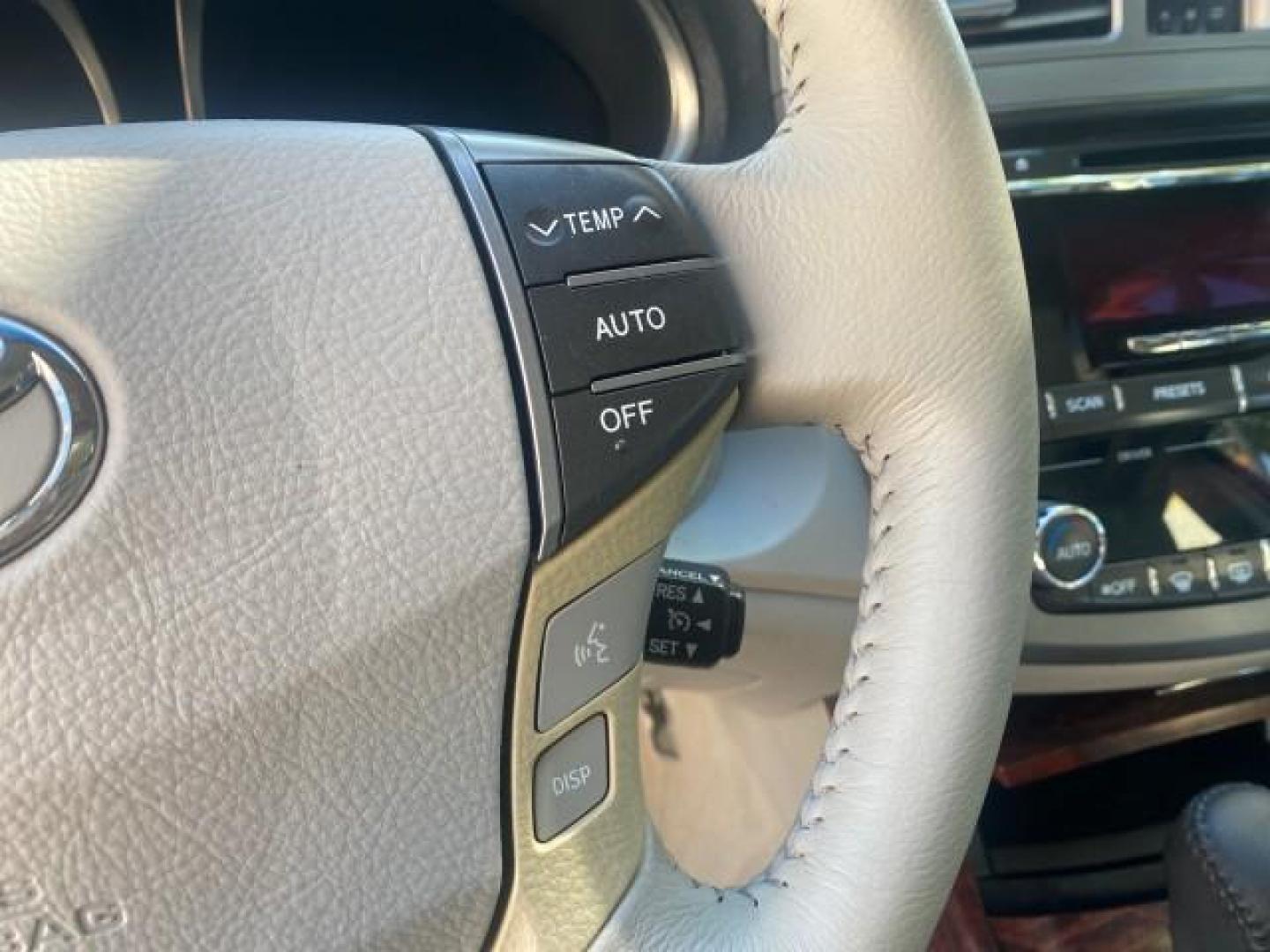 2011 Blizzard Pearl /Light Gray Toyota Avalon LOW MILES 75,626 40 SERVICES (4T1BK3DB4BU) with an 3.5L DOHC EFI 24-Valve V6 Engine engine, Automatic transmission, located at 4701 North Dixie Hwy, Pompano Beach, FL, 33064, (954) 422-2889, 26.240938, -80.123474 - OUR WEBPAGE FLORIDACARS1.COM HAS OVER 100 PHOTOS AND FREE CARFAX LINK 2011 TOYOTA AVALON LIMITED VIN: 4T1BK3DB4BU383335 4 T 1 B K 3 D B 4 B U 3 8 3 3 3 5 SEDAN 4 DR 3.5L V6 F DOHC 24V GASOLINE 29 MPG FRONT WHEEL DRIVE Features ABS Brakes Air Conditioning Alloy Wheels AM/FM Stereo Automatic Transmiss - Photo#51