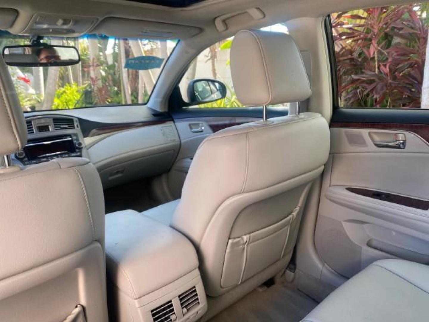 2011 Blizzard Pearl /Light Gray Toyota Avalon LOW MILES 75,626 40 SERVICES (4T1BK3DB4BU) with an 3.5L DOHC EFI 24-Valve V6 Engine engine, Automatic transmission, located at 4701 North Dixie Hwy, Pompano Beach, FL, 33064, (954) 422-2889, 26.240938, -80.123474 - OUR WEBPAGE FLORIDACARS1.COM HAS OVER 100 PHOTOS AND FREE CARFAX LINK 2011 TOYOTA AVALON LIMITED VIN: 4T1BK3DB4BU383335 4 T 1 B K 3 D B 4 B U 3 8 3 3 3 5 SEDAN 4 DR 3.5L V6 F DOHC 24V GASOLINE 29 MPG FRONT WHEEL DRIVE Features ABS Brakes Air Conditioning Alloy Wheels AM/FM Stereo Automatic Transmiss - Photo#86