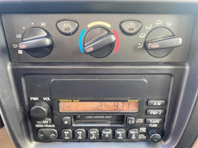 2002 Black Sand Pearl /Charcoal Toyota Tacoma 1 OWNER AUTO AC 4 CYL (5TENL42N02Z) with an 2.4L DOHC EFI 16-Valve I4 Engine engine, Automatic transmission, located at 4701 North Dixie Hwy, Pompano Beach, FL, 33064, (954) 422-2889, 26.240938, -80.123474 - OUR WEBPAGE FLORIDACARS1.COM HAS OVER 100 PHOTOS AND FREE CARFAX LINK 2002 TOYOTA TACOMA VIN: 5TENL42N02Z111289 5 T E N L 4 2 N 0 2 Z 1 1 1 2 8 9 PICKUP 2.4L I4 F DOHC GASOLINE 29 MPG REAR WHEEL DRIVE Features Air Conditioning AM/FM Stereo Automatic Transmission Bed Liner Cassette Player Cloth Seats - Photo#59