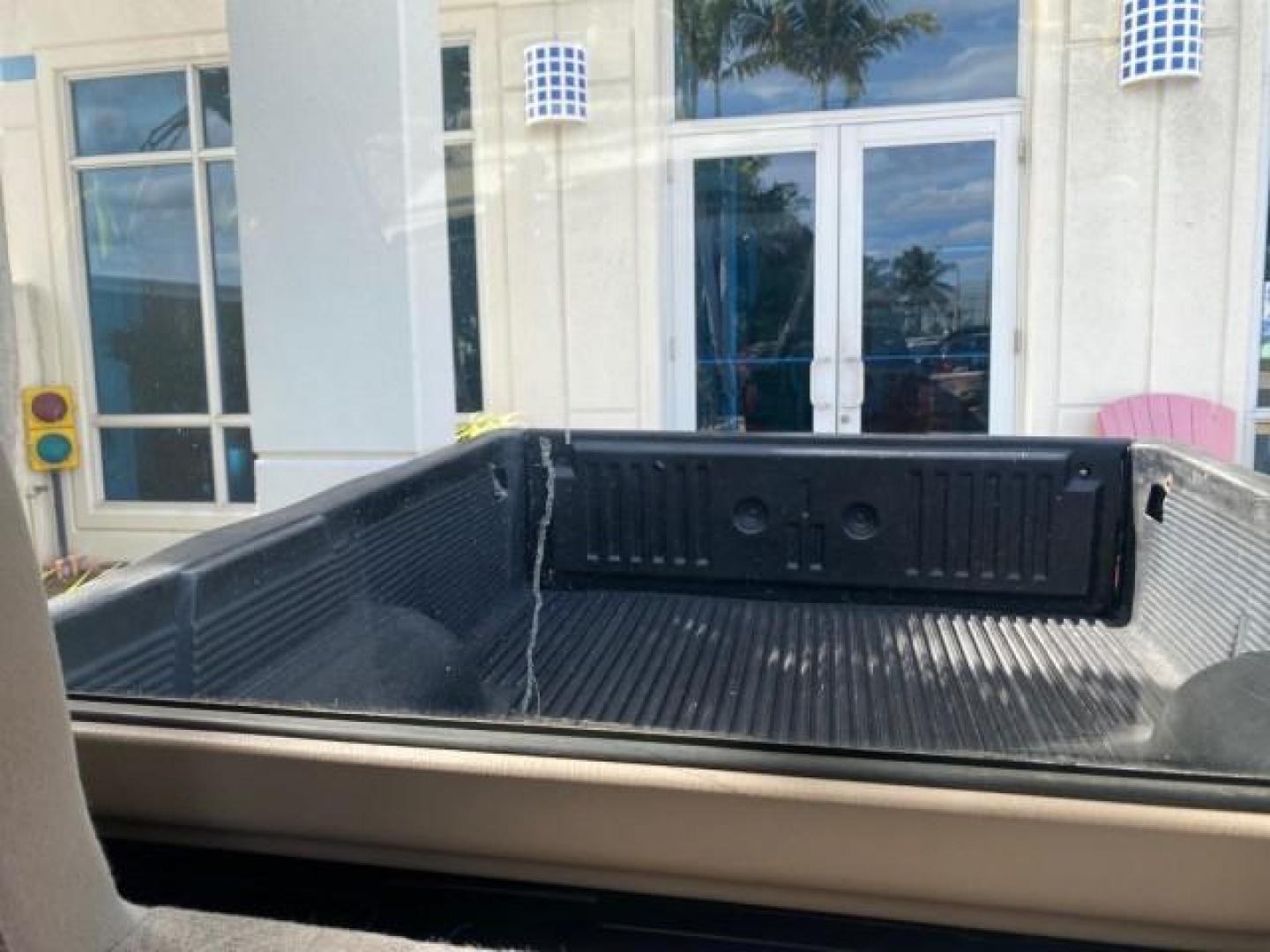 2002 Black Sand Pearl /Charcoal Toyota Tacoma 1 OWNER AUTO AC 4 CYL (5TENL42N02Z) with an 2.4L DOHC EFI 16-Valve I4 Engine engine, Automatic transmission, located at 4701 North Dixie Hwy, Pompano Beach, FL, 33064, (954) 422-2889, 26.240938, -80.123474 - OUR WEBPAGE FLORIDACARS1.COM HAS OVER 100 PHOTOS AND FREE CARFAX LINK 2002 TOYOTA TACOMA VIN: 5TENL42N02Z111289 5 T E N L 4 2 N 0 2 Z 1 1 1 2 8 9 PICKUP 2.4L I4 F DOHC GASOLINE 29 MPG REAR WHEEL DRIVE Features Air Conditioning AM/FM Stereo Automatic Transmission Bed Liner Cassette Player Cloth Seats - Photo#72