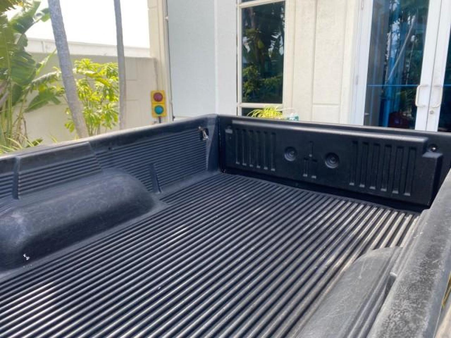 2002 Black Sand Pearl /Charcoal Toyota Tacoma 1 OWNER AUTO AC 4 CYL (5TENL42N02Z) with an 2.4L DOHC EFI 16-Valve I4 Engine engine, Automatic transmission, located at 4701 North Dixie Hwy, Pompano Beach, FL, 33064, (954) 422-2889, 26.240938, -80.123474 - OUR WEBPAGE FLORIDACARS1.COM HAS OVER 100 PHOTOS AND FREE CARFAX LINK 2002 TOYOTA TACOMA VIN: 5TENL42N02Z111289 5 T E N L 4 2 N 0 2 Z 1 1 1 2 8 9 PICKUP 2.4L I4 F DOHC GASOLINE 29 MPG REAR WHEEL DRIVE Features Air Conditioning AM/FM Stereo Automatic Transmission Bed Liner Cassette Player Cloth Seats - Photo#79