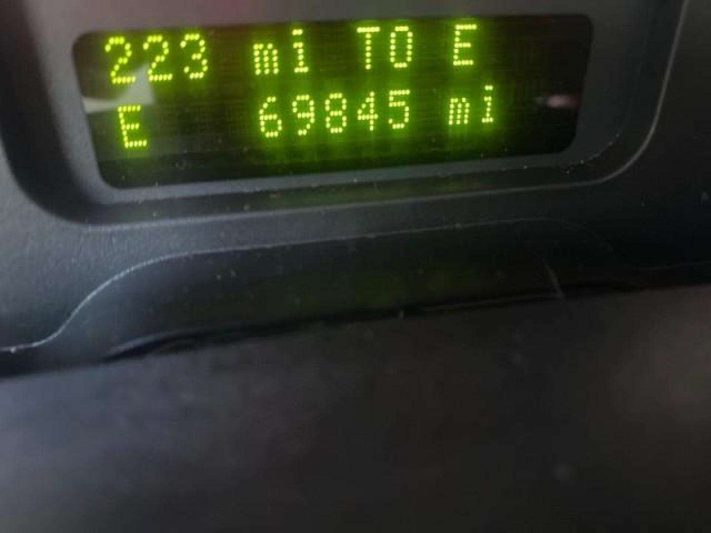 2005 Black /Pebble Ford Freestyle Limited LOW MILES 69,845 1 OWNER AWD (1FMZK06165G) with an 3.0L SMPI 24-Valve V6 Duratec Engine engine, Automatic transmission, located at 4701 North Dixie Hwy, Pompano Beach, FL, 33064, (954) 422-2889, 26.240938, -80.123474 - OUR WEBPAGE FLORIDACARS1.COM HAS OVER 100 PHOTOS AND FREE CARFAX LINK 2005 FORD FREESTYLE LIMITED VIN: 1FMZK06165GA49599 1 F M Z K 0 6 1 6 5 G A 4 9 5 9 9 4 DOOR WAGON/SPORT UTILITY 3.0L V6 F DOHC GASOLINE 24 MPG ALL WHEEL DRIVE Features 4WD/AWD ABS Brakes Air Conditioning Alloy Wheels AM/FM Stereo - Photo#18