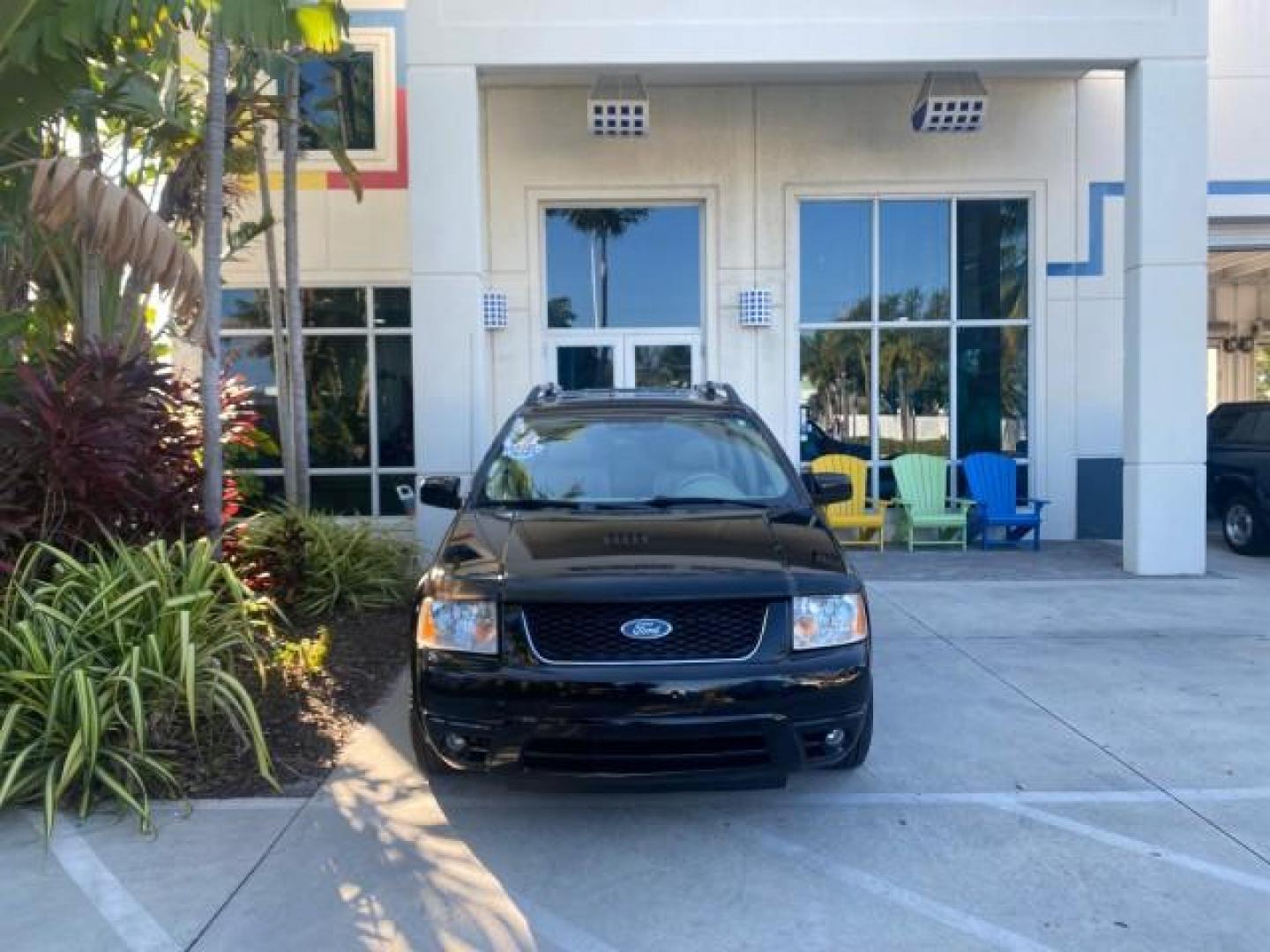 2005 Black /Pebble Ford Freestyle Limited LOW MILES 69,845 1 OWNER AWD (1FMZK06165G) with an 3.0L SMPI 24-Valve V6 Duratec Engine engine, Automatic transmission, located at 4701 North Dixie Hwy, Pompano Beach, FL, 33064, (954) 422-2889, 26.240938, -80.123474 - OUR WEBPAGE FLORIDACARS1.COM HAS OVER 100 PHOTOS AND FREE CARFAX LINK 2005 FORD FREESTYLE LIMITED VIN: 1FMZK06165GA49599 1 F M Z K 0 6 1 6 5 G A 4 9 5 9 9 4 DOOR WAGON/SPORT UTILITY 3.0L V6 F DOHC GASOLINE 24 MPG ALL WHEEL DRIVE Features 4WD/AWD ABS Brakes Air Conditioning Alloy Wheels AM/FM Stereo - Photo#27