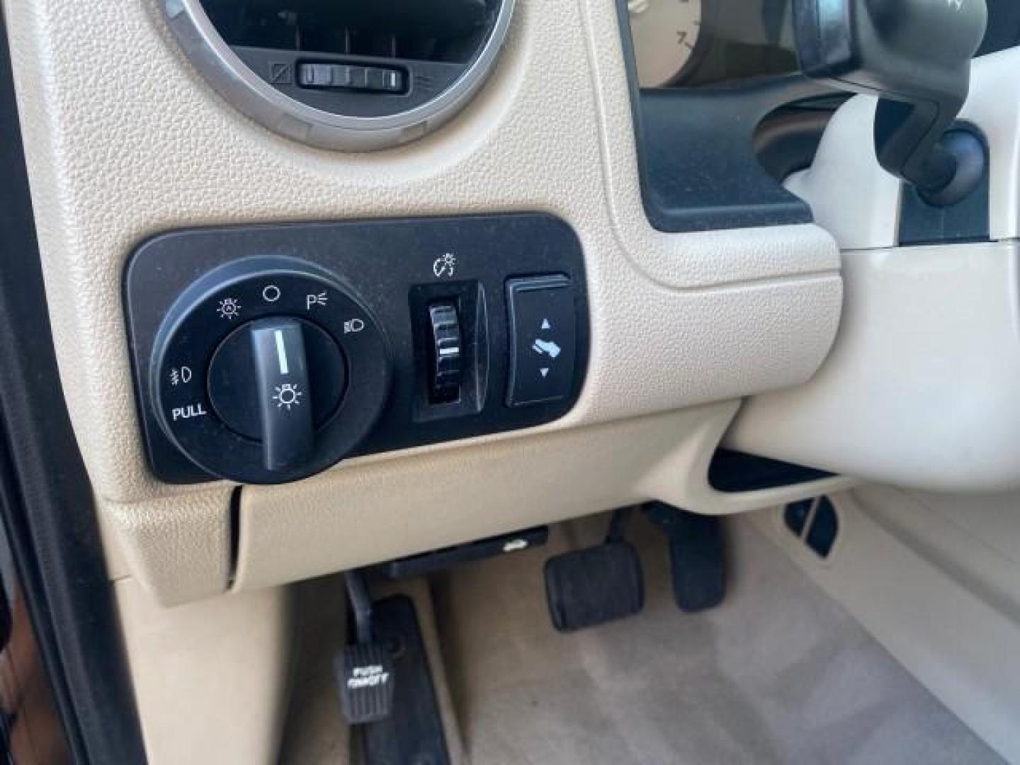 2005 Black /Pebble Ford Freestyle Limited LOW MILES 69,845 1 OWNER AWD (1FMZK06165G) with an 3.0L SMPI 24-Valve V6 Duratec Engine engine, Automatic transmission, located at 4701 North Dixie Hwy, Pompano Beach, FL, 33064, (954) 422-2889, 26.240938, -80.123474 - OUR WEBPAGE FLORIDACARS1.COM HAS OVER 100 PHOTOS AND FREE CARFAX LINK 2005 FORD FREESTYLE LIMITED VIN: 1FMZK06165GA49599 1 F M Z K 0 6 1 6 5 G A 4 9 5 9 9 4 DOOR WAGON/SPORT UTILITY 3.0L V6 F DOHC GASOLINE 24 MPG ALL WHEEL DRIVE Features 4WD/AWD ABS Brakes Air Conditioning Alloy Wheels AM/FM Stereo - Photo#54