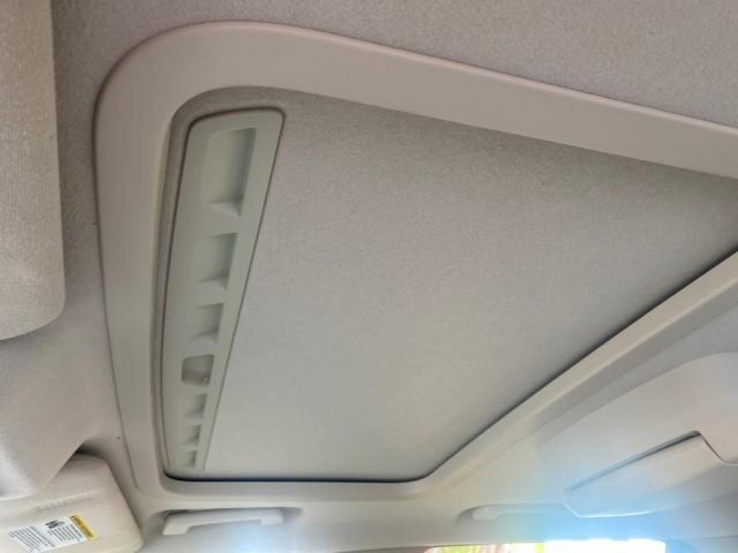 2005 Black /Pebble Ford Freestyle Limited LOW MILES 69,845 1 OWNER AWD (1FMZK06165G) with an 3.0L SMPI 24-Valve V6 Duratec Engine engine, Automatic transmission, located at 4701 North Dixie Hwy, Pompano Beach, FL, 33064, (954) 422-2889, 26.240938, -80.123474 - OUR WEBPAGE FLORIDACARS1.COM HAS OVER 100 PHOTOS AND FREE CARFAX LINK 2005 FORD FREESTYLE LIMITED VIN: 1FMZK06165GA49599 1 F M Z K 0 6 1 6 5 G A 4 9 5 9 9 4 DOOR WAGON/SPORT UTILITY 3.0L V6 F DOHC GASOLINE 24 MPG ALL WHEEL DRIVE Features 4WD/AWD ABS Brakes Air Conditioning Alloy Wheels AM/FM Stereo - Photo#68