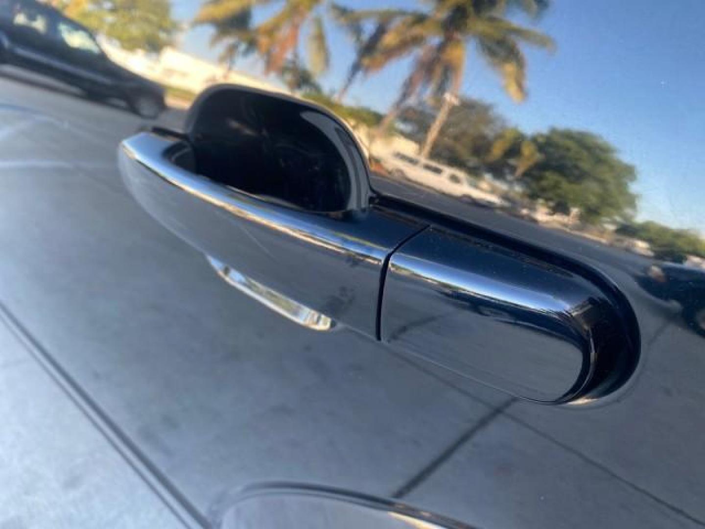 2005 Black /Pebble Ford Freestyle Limited LOW MILES 69,845 1 OWNER AWD (1FMZK06165G) with an 3.0L SMPI 24-Valve V6 Duratec Engine engine, Automatic transmission, located at 4701 North Dixie Hwy, Pompano Beach, FL, 33064, (954) 422-2889, 26.240938, -80.123474 - OUR WEBPAGE FLORIDACARS1.COM HAS OVER 100 PHOTOS AND FREE CARFAX LINK 2005 FORD FREESTYLE LIMITED VIN: 1FMZK06165GA49599 1 F M Z K 0 6 1 6 5 G A 4 9 5 9 9 4 DOOR WAGON/SPORT UTILITY 3.0L V6 F DOHC GASOLINE 24 MPG ALL WHEEL DRIVE Features 4WD/AWD ABS Brakes Air Conditioning Alloy Wheels AM/FM Stereo - Photo#76