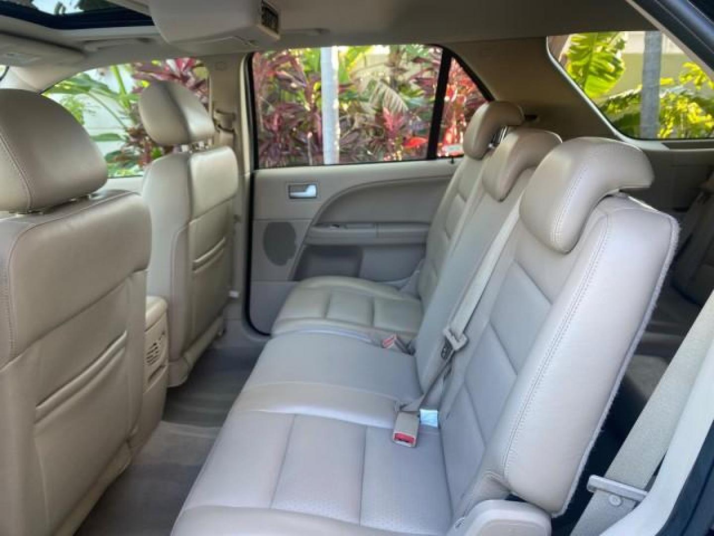 2005 Black /Pebble Ford Freestyle Limited LOW MILES 69,845 1 OWNER AWD (1FMZK06165G) with an 3.0L SMPI 24-Valve V6 Duratec Engine engine, Automatic transmission, located at 4701 North Dixie Hwy, Pompano Beach, FL, 33064, (954) 422-2889, 26.240938, -80.123474 - OUR WEBPAGE FLORIDACARS1.COM HAS OVER 100 PHOTOS AND FREE CARFAX LINK 2005 FORD FREESTYLE LIMITED VIN: 1FMZK06165GA49599 1 F M Z K 0 6 1 6 5 G A 4 9 5 9 9 4 DOOR WAGON/SPORT UTILITY 3.0L V6 F DOHC GASOLINE 24 MPG ALL WHEEL DRIVE Features 4WD/AWD ABS Brakes Air Conditioning Alloy Wheels AM/FM Stereo - Photo#79