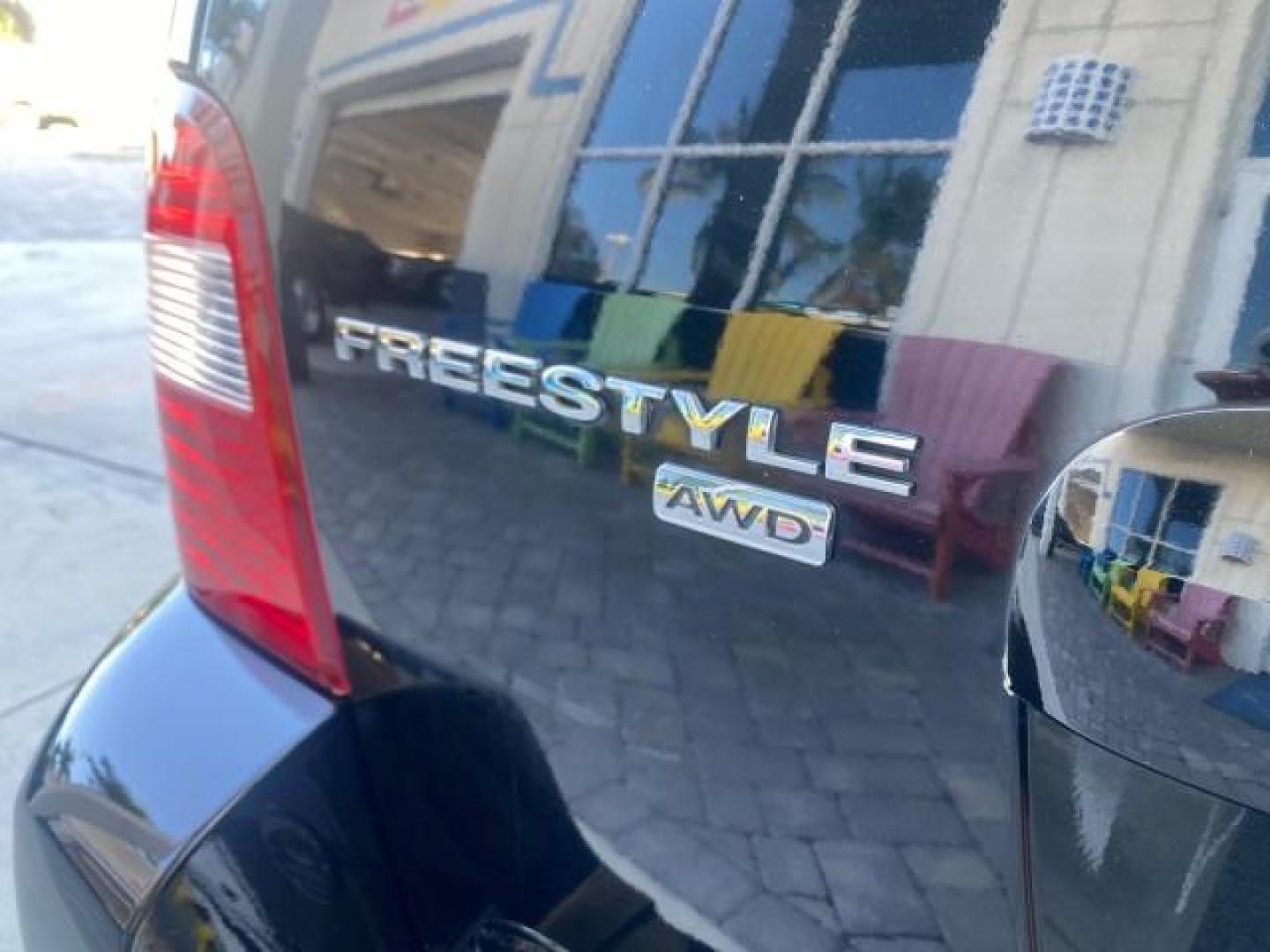 2005 Black /Pebble Ford Freestyle Limited LOW MILES 69,845 1 OWNER AWD (1FMZK06165G) with an 3.0L SMPI 24-Valve V6 Duratec Engine engine, Automatic transmission, located at 4701 North Dixie Hwy, Pompano Beach, FL, 33064, (954) 422-2889, 26.240938, -80.123474 - OUR WEBPAGE FLORIDACARS1.COM HAS OVER 100 PHOTOS AND FREE CARFAX LINK 2005 FORD FREESTYLE LIMITED VIN: 1FMZK06165GA49599 1 F M Z K 0 6 1 6 5 G A 4 9 5 9 9 4 DOOR WAGON/SPORT UTILITY 3.0L V6 F DOHC GASOLINE 24 MPG ALL WHEEL DRIVE Features 4WD/AWD ABS Brakes Air Conditioning Alloy Wheels AM/FM Stereo - Photo#96