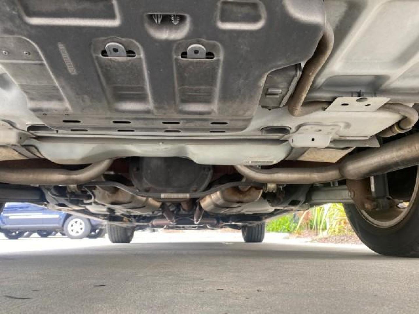 2009 Silver Birch Metallic /Black Lincoln Town Car Signature Limited LOW MILES 50,225 (2LNHM82V49X) with an 4.6L SOHC EFI V8 FFV Engine engine, Automatic transmission, located at 4701 North Dixie Hwy, Pompano Beach, FL, 33064, (954) 422-2889, 26.240938, -80.123474 - OUR WEBPAGE FLORIDACARS1.COM HAS OVER 100 PHOTOS AND FREE CARFAX LINK 2009 LINCOLN TOWN CAR SIGNATURE LIMITED VIN: 2LNHM82V49X626935 2 L N H M 8 2 V 4 9 X 6 2 6 9 3 5 SEDAN 4 DR 4.6L V8 F SOHC 16V FLEX FUEL 24 MPG REAR WHEEL DRIVE Features ABS Brakes Air Conditioning Alloy Wheels AM/FM Stereo Audiop - Photo#22