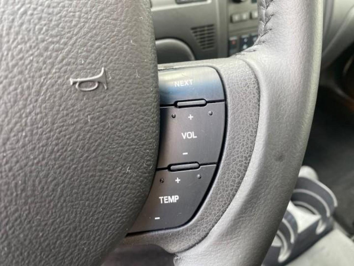 2009 Silver Birch Metallic /Black Lincoln Town Car Signature Limited LOW MILES 50,225 (2LNHM82V49X) with an 4.6L SOHC EFI V8 FFV Engine engine, Automatic transmission, located at 4701 North Dixie Hwy, Pompano Beach, FL, 33064, (954) 422-2889, 26.240938, -80.123474 - OUR WEBPAGE FLORIDACARS1.COM HAS OVER 100 PHOTOS AND FREE CARFAX LINK 2009 LINCOLN TOWN CAR SIGNATURE LIMITED VIN: 2LNHM82V49X626935 2 L N H M 8 2 V 4 9 X 6 2 6 9 3 5 SEDAN 4 DR 4.6L V8 F SOHC 16V FLEX FUEL 24 MPG REAR WHEEL DRIVE Features ABS Brakes Air Conditioning Alloy Wheels AM/FM Stereo Audiop - Photo#52