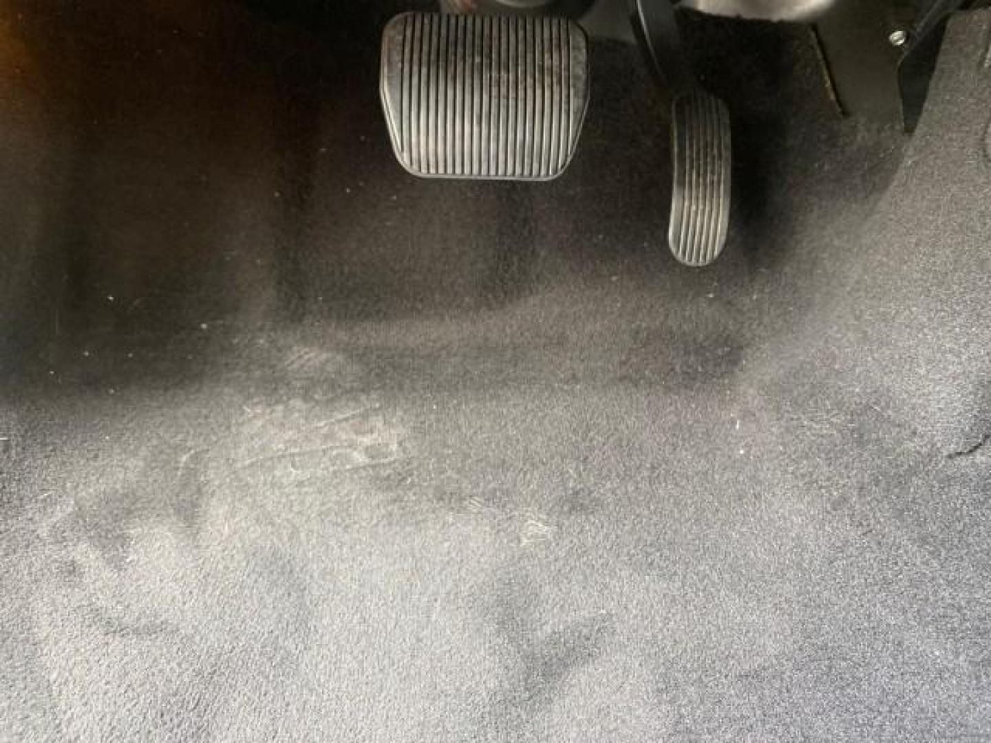 2009 Silver Birch Metallic /Black Lincoln Town Car Signature Limited LOW MILES 50,225 (2LNHM82V49X) with an 4.6L SOHC EFI V8 FFV Engine engine, Automatic transmission, located at 4701 North Dixie Hwy, Pompano Beach, FL, 33064, (954) 422-2889, 26.240938, -80.123474 - OUR WEBPAGE FLORIDACARS1.COM HAS OVER 100 PHOTOS AND FREE CARFAX LINK 2009 LINCOLN TOWN CAR SIGNATURE LIMITED VIN: 2LNHM82V49X626935 2 L N H M 8 2 V 4 9 X 6 2 6 9 3 5 SEDAN 4 DR 4.6L V8 F SOHC 16V FLEX FUEL 24 MPG REAR WHEEL DRIVE Features ABS Brakes Air Conditioning Alloy Wheels AM/FM Stereo Audiop - Photo#56