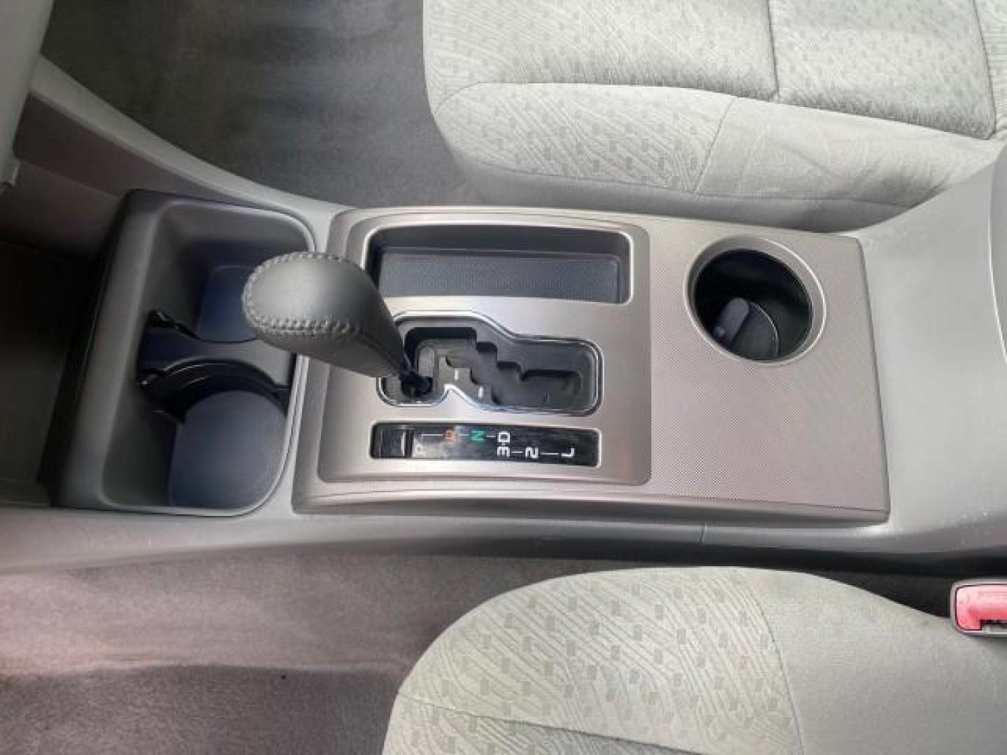 2007 Silver Streak Mica /Gray Toyota Tacoma LOW MILES 28,699 1 OWNER 4 DR (5TETX22N67Z) with an 2.7L DOHC EFI 16-Valve I4 VVT-i Engine engine, Automatic transmission, located at 4701 North Dixie Hwy, Pompano Beach, FL, 33064, (954) 422-2889, 26.240938, -80.123474 - OUR WEBPAGE FLORIDACARS1.COM HAS OVER 100 PHOTOS AND FREE CARFAX LINK 2007 TOYOTA TACOMA VIN: 5TETX22N67Z458097 5 T E T X 2 2 N 6 7 Z 4 5 8 0 9 7 CLUB CAB PICKUP 2.7L I4 F DOHC 16V GASOLINE 28 MPG REAR WHEEL DRIVE Features ABS Brakes Air Conditioning AM/FM Stereo Automatic Transmission CD Audio Clot - Photo#61