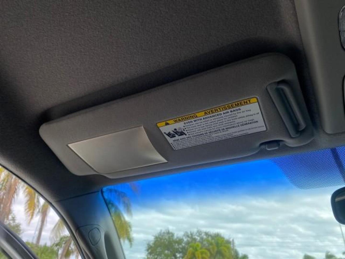 2007 Silver Streak Mica /Gray Toyota Tacoma LOW MILES 28,699 1 OWNER 4 DR (5TETX22N67Z) with an 2.7L DOHC EFI 16-Valve I4 VVT-i Engine engine, Automatic transmission, located at 4701 North Dixie Hwy, Pompano Beach, FL, 33064, (954) 422-2889, 26.240938, -80.123474 - OUR WEBPAGE FLORIDACARS1.COM HAS OVER 100 PHOTOS AND FREE CARFAX LINK 2007 TOYOTA TACOMA VIN: 5TETX22N67Z458097 5 T E T X 2 2 N 6 7 Z 4 5 8 0 9 7 CLUB CAB PICKUP 2.7L I4 F DOHC 16V GASOLINE 28 MPG REAR WHEEL DRIVE Features ABS Brakes Air Conditioning AM/FM Stereo Automatic Transmission CD Audio Clot - Photo#65