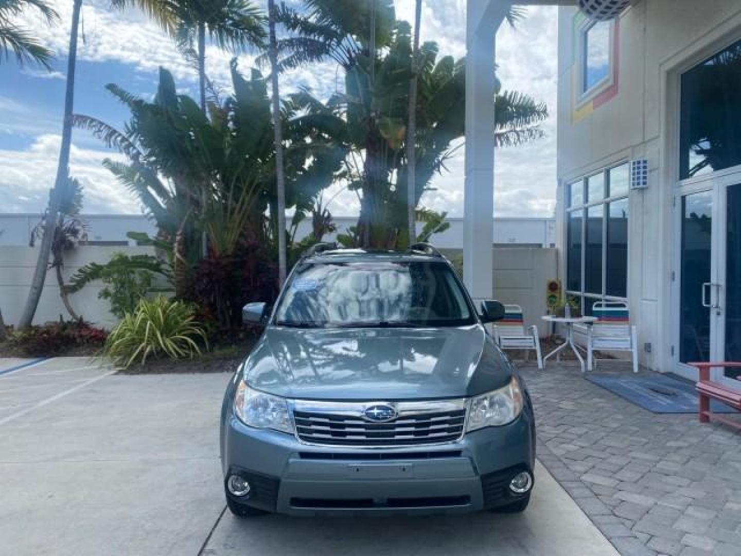 2009 Newport Blue Pearl /Platimum Gray Subaru Forester (Natl) X L.L. Bean Ed LOW MILES 37,791 4WD (JF2SH64619H) with an 2.5L SOHC SMPI 16-Valve 4-Cyl Boxer Engine engine, Automatic transmission, located at 4701 North Dixie Hwy, Pompano Beach, FL, 33064, (954) 422-2889, 26.240938, -80.123474 - OUR WEBPAGE FLORIDACARS1.COM HAS OVER 100 PHOTOS AND FREE CARFAX LINK 2009 SUBARU FORESTER 2.5 X L.L. BEAN LOW MILEAGE FOR THE YEAR VIN: JF2SH64619H778911 J F 2 S H 6 4 6 1 9 H 7 7 8 9 1 1 4 DOOR WAGON/SPORT UTILITY 2.5L H4 F SOHC 16V GASOLINE 26 MPG ALL WHEEL DRIVE Features 4WD/AWD ABS Brakes Air C - Photo#2