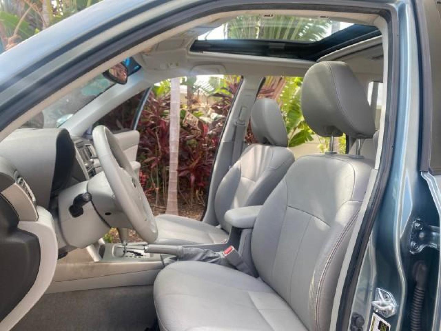 2009 Newport Blue Pearl /Platimum Gray Subaru Forester (Natl) X L.L. Bean Ed LOW MILES 37,791 4WD (JF2SH64619H) with an 2.5L SOHC SMPI 16-Valve 4-Cyl Boxer Engine engine, Automatic transmission, located at 4701 North Dixie Hwy, Pompano Beach, FL, 33064, (954) 422-2889, 26.240938, -80.123474 - OUR WEBPAGE FLORIDACARS1.COM HAS OVER 100 PHOTOS AND FREE CARFAX LINK 2009 SUBARU FORESTER 2.5 X L.L. BEAN LOW MILEAGE FOR THE YEAR VIN: JF2SH64619H778911 J F 2 S H 6 4 6 1 9 H 7 7 8 9 1 1 4 DOOR WAGON/SPORT UTILITY 2.5L H4 F SOHC 16V GASOLINE 26 MPG ALL WHEEL DRIVE Features 4WD/AWD ABS Brakes Air C - Photo#10