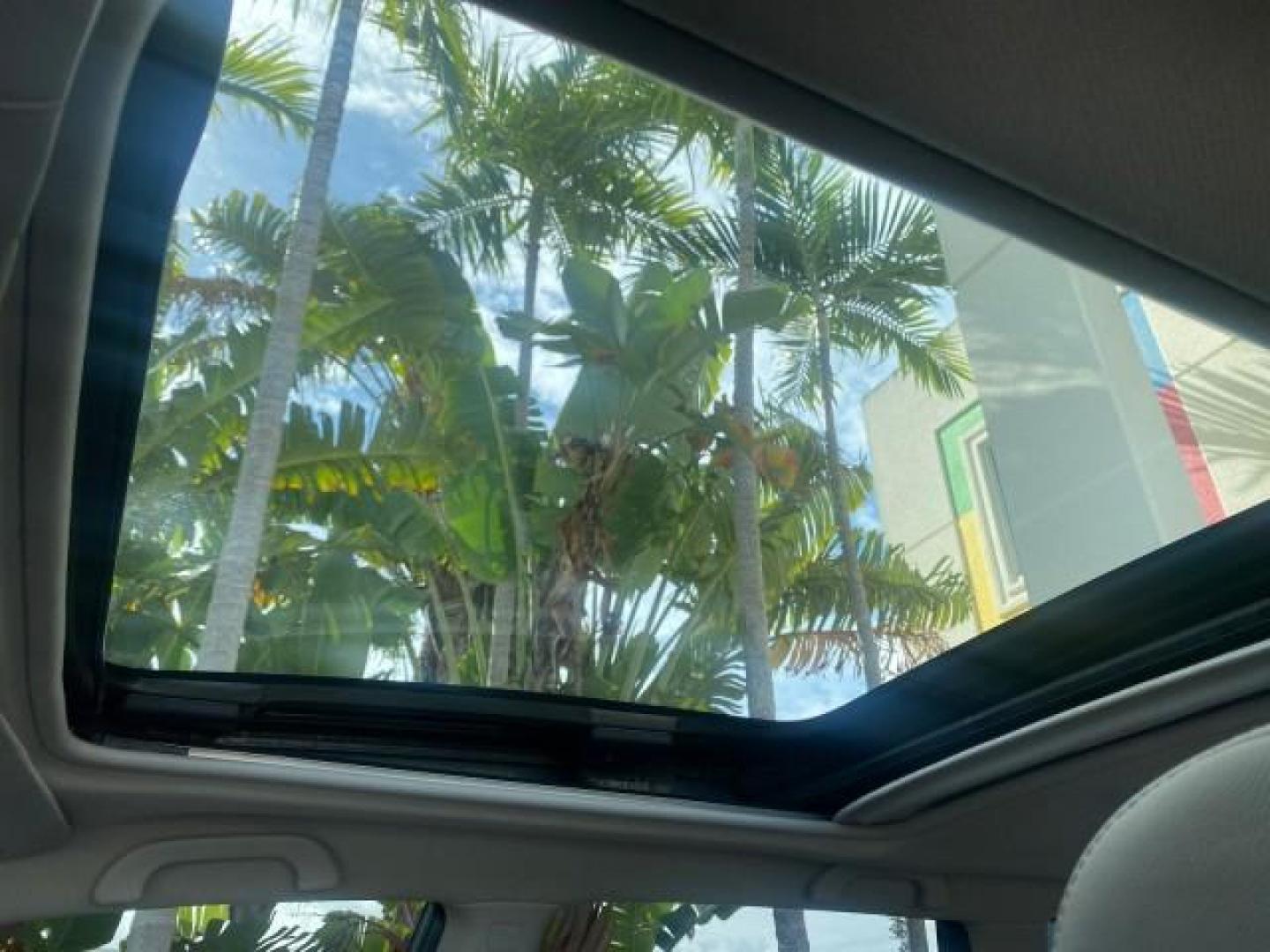 2009 Newport Blue Pearl /Platimum Gray Subaru Forester (Natl) X L.L. Bean Ed LOW MILES 37,791 4WD (JF2SH64619H) with an 2.5L SOHC SMPI 16-Valve 4-Cyl Boxer Engine engine, Automatic transmission, located at 4701 North Dixie Hwy, Pompano Beach, FL, 33064, (954) 422-2889, 26.240938, -80.123474 - OUR WEBPAGE FLORIDACARS1.COM HAS OVER 100 PHOTOS AND FREE CARFAX LINK 2009 SUBARU FORESTER 2.5 X L.L. BEAN LOW MILEAGE FOR THE YEAR VIN: JF2SH64619H778911 J F 2 S H 6 4 6 1 9 H 7 7 8 9 1 1 4 DOOR WAGON/SPORT UTILITY 2.5L H4 F SOHC 16V GASOLINE 26 MPG ALL WHEEL DRIVE Features 4WD/AWD ABS Brakes Air C - Photo#72