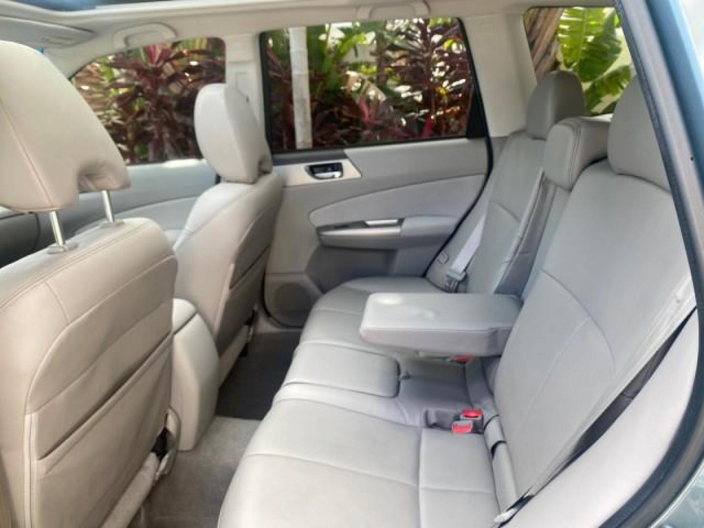 2009 Newport Blue Pearl /Platimum Gray Subaru Forester (Natl) X L.L. Bean Ed LOW MILES 37,791 4WD (JF2SH64619H) with an 2.5L SOHC SMPI 16-Valve 4-Cyl Boxer Engine engine, Automatic transmission, located at 4701 North Dixie Hwy, Pompano Beach, FL, 33064, (954) 422-2889, 26.240938, -80.123474 - OUR WEBPAGE FLORIDACARS1.COM HAS OVER 100 PHOTOS AND FREE CARFAX LINK 2009 SUBARU FORESTER 2.5 X L.L. BEAN LOW MILEAGE FOR THE YEAR VIN: JF2SH64619H778911 J F 2 S H 6 4 6 1 9 H 7 7 8 9 1 1 4 DOOR WAGON/SPORT UTILITY 2.5L H4 F SOHC 16V GASOLINE 26 MPG ALL WHEEL DRIVE Features 4WD/AWD ABS Brakes Air C - Photo#81