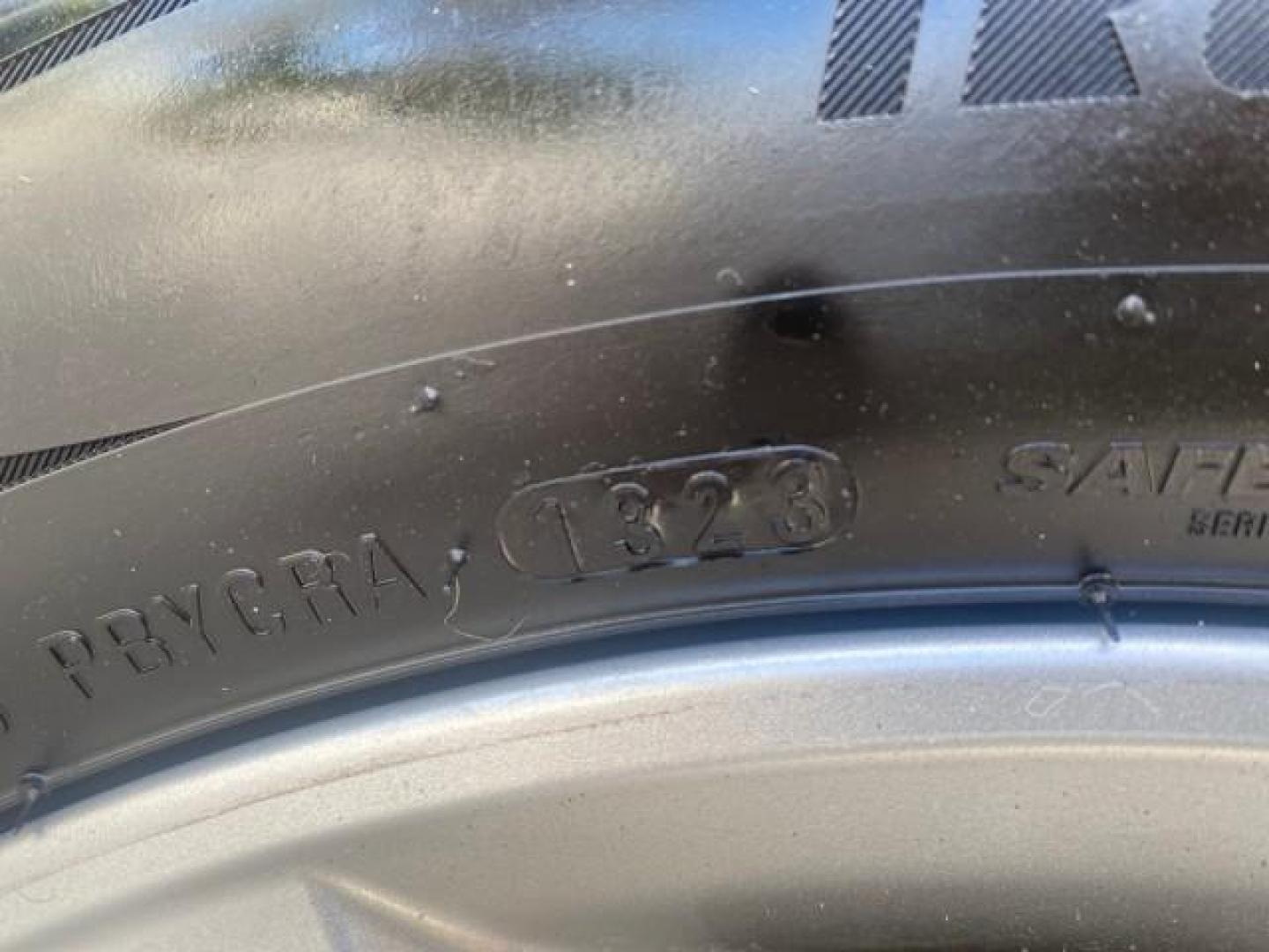 2009 Newport Blue Pearl /Platimum Gray Subaru Forester (Natl) X L.L. Bean Ed LOW MILES 37,791 4WD (JF2SH64619H) with an 2.5L SOHC SMPI 16-Valve 4-Cyl Boxer Engine engine, Automatic transmission, located at 4701 North Dixie Hwy, Pompano Beach, FL, 33064, (954) 422-2889, 26.240938, -80.123474 - OUR WEBPAGE FLORIDACARS1.COM HAS OVER 100 PHOTOS AND FREE CARFAX LINK 2009 SUBARU FORESTER 2.5 X L.L. BEAN LOW MILEAGE FOR THE YEAR VIN: JF2SH64619H778911 J F 2 S H 6 4 6 1 9 H 7 7 8 9 1 1 4 DOOR WAGON/SPORT UTILITY 2.5L H4 F SOHC 16V GASOLINE 26 MPG ALL WHEEL DRIVE Features 4WD/AWD ABS Brakes Air C - Photo#94