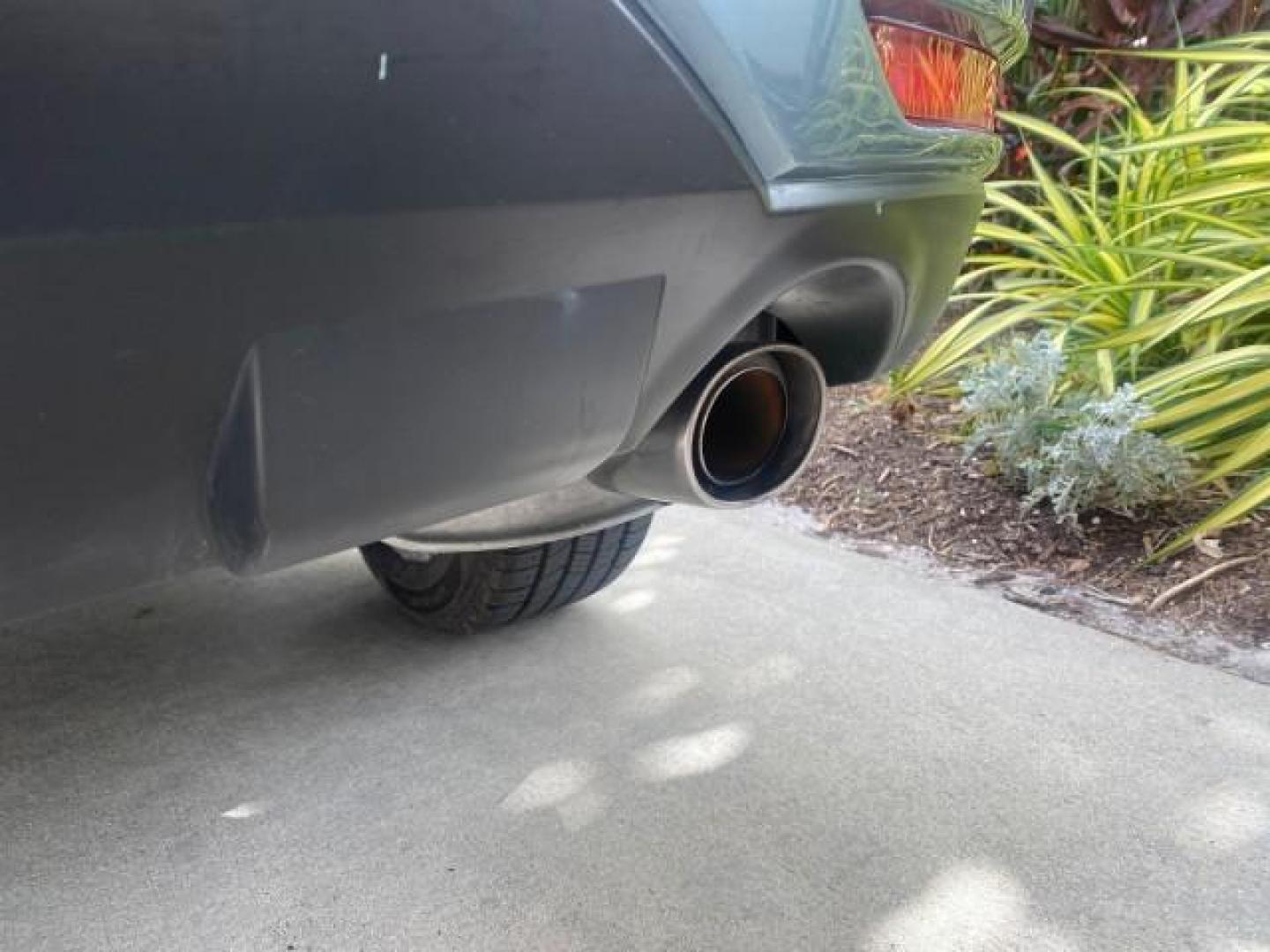 2009 Newport Blue Pearl /Platimum Gray Subaru Forester (Natl) X L.L. Bean Ed LOW MILES 37,791 4WD (JF2SH64619H) with an 2.5L SOHC SMPI 16-Valve 4-Cyl Boxer Engine engine, Automatic transmission, located at 4701 North Dixie Hwy, Pompano Beach, FL, 33064, (954) 422-2889, 26.240938, -80.123474 - OUR WEBPAGE FLORIDACARS1.COM HAS OVER 100 PHOTOS AND FREE CARFAX LINK 2009 SUBARU FORESTER 2.5 X L.L. BEAN LOW MILEAGE FOR THE YEAR VIN: JF2SH64619H778911 J F 2 S H 6 4 6 1 9 H 7 7 8 9 1 1 4 DOOR WAGON/SPORT UTILITY 2.5L H4 F SOHC 16V GASOLINE 26 MPG ALL WHEEL DRIVE Features 4WD/AWD ABS Brakes Air C - Photo#99