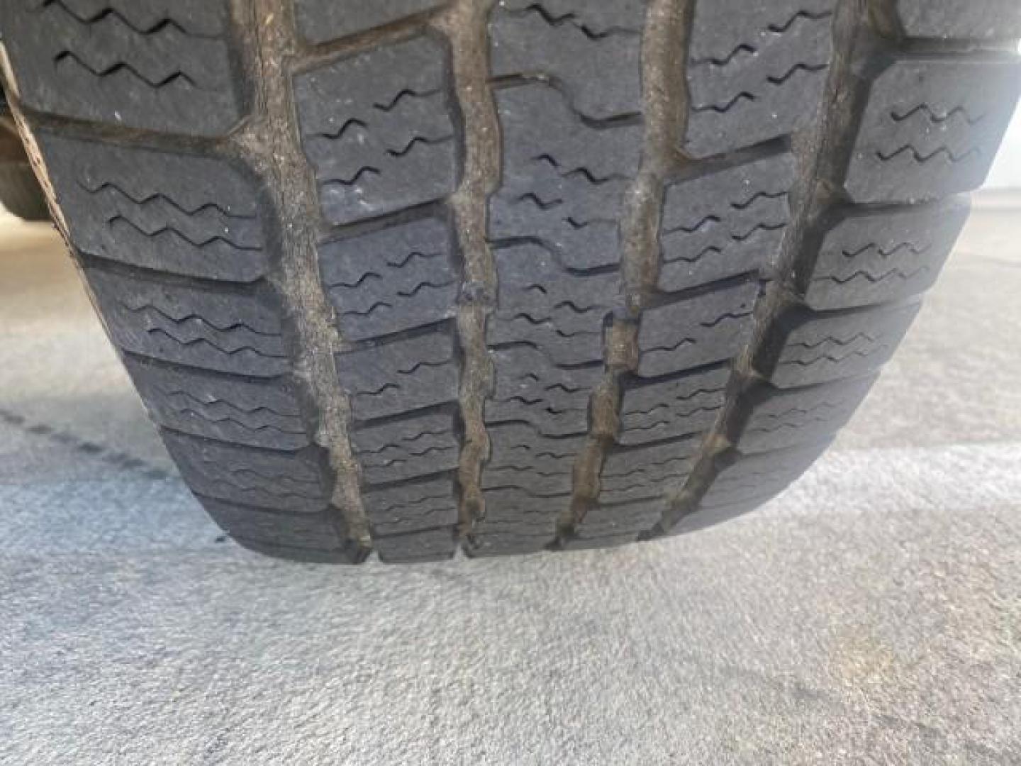 2001 Indigo Blue Metallic /Tan/Neutral Chevrolet Suburban LT 1 OWNER 44 SERVICES NO ACCIDENTS (3GNFK16T41G) with an 5.3L Vortec 1000 SFI V8 Engine engine, Automatic transmission, located at 4701 North Dixie Hwy, Pompano Beach, FL, 33064, (954) 422-2889, 26.240938, -80.123474 - OUR WEBPAGE FLORIDACARS1.COM HAS OVER 100 PHOTOS AND FREE CARFAX LINK 2001 CHEVROLET SUBURBAN 1500 4 WHEEL DRIVE CLOTH LOADED - LIKE NEW VIN: 3GNFK16T41G205451 3 G N F K 1 6 T 4 1 G 2 0 5 4 5 1 4 DOOR WAGON/SPORT UTILITY 5.3L V8 F OHV GASOLINE 18 MPG REAR WHEEL DRIVE W/ 4X4 Features ABS Brakes Air C - Photo#20