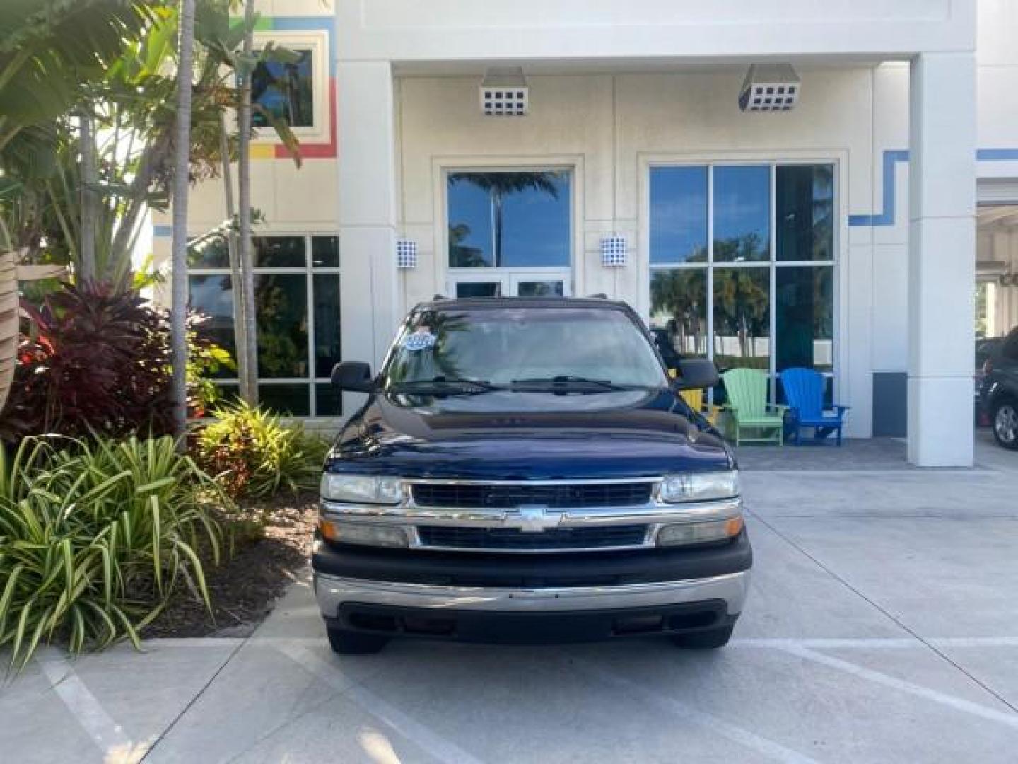 2001 Indigo Blue Metallic /Tan/Neutral Chevrolet Suburban LT 1 OWNER 44 SERVICES NO ACCIDENTS (3GNFK16T41G) with an 5.3L Vortec 1000 SFI V8 Engine engine, Automatic transmission, located at 4701 North Dixie Hwy, Pompano Beach, FL, 33064, (954) 422-2889, 26.240938, -80.123474 - OUR WEBPAGE FLORIDACARS1.COM HAS OVER 100 PHOTOS AND FREE CARFAX LINK 2001 CHEVROLET SUBURBAN 1500 4 WHEEL DRIVE CLOTH LOADED - LIKE NEW VIN: 3GNFK16T41G205451 3 G N F K 1 6 T 4 1 G 2 0 5 4 5 1 4 DOOR WAGON/SPORT UTILITY 5.3L V8 F OHV GASOLINE 18 MPG REAR WHEEL DRIVE W/ 4X4 Features ABS Brakes Air C - Photo#27