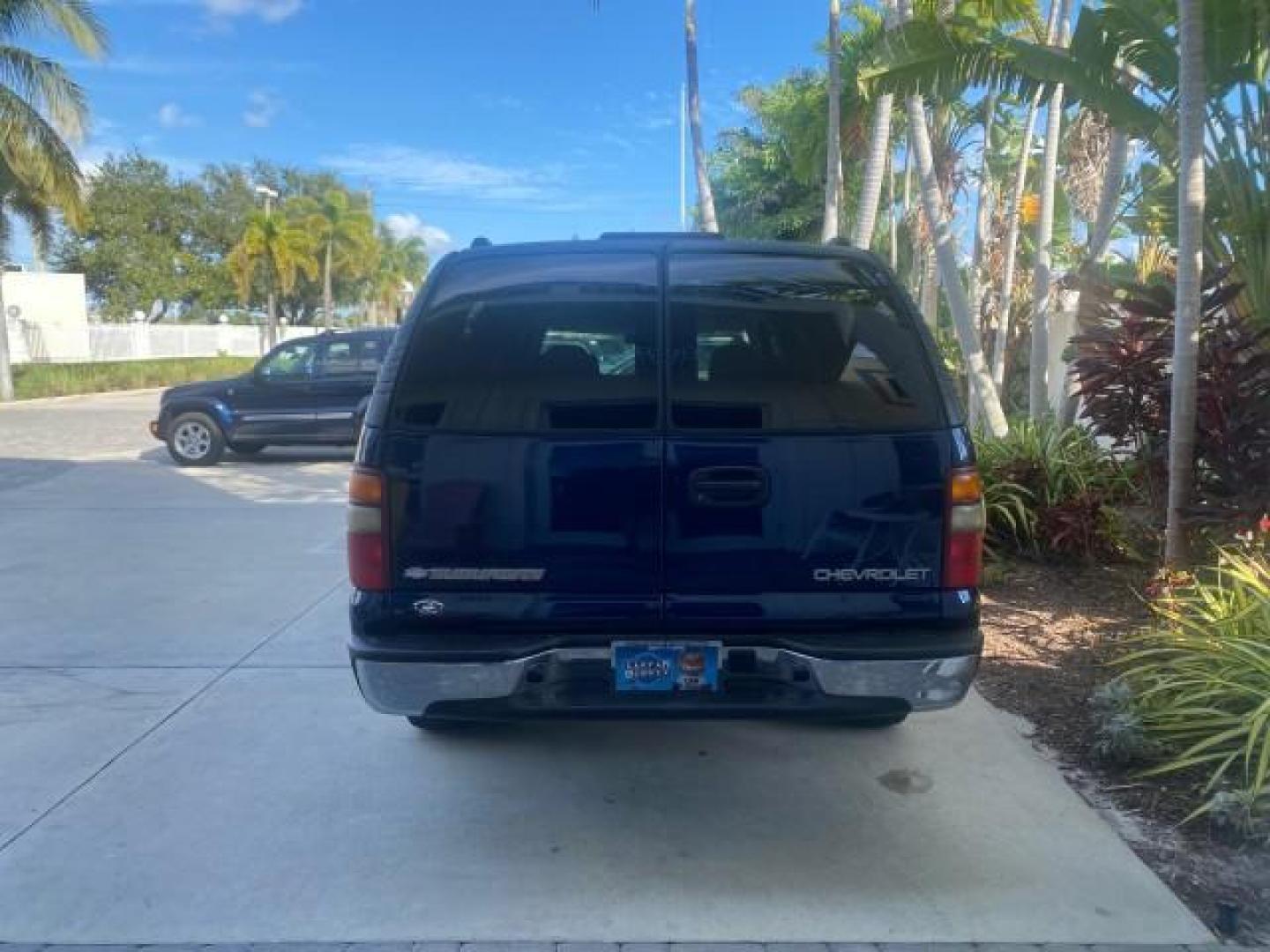 2001 Indigo Blue Metallic /Tan/Neutral Chevrolet Suburban LT 1 OWNER 44 SERVICES NO ACCIDENTS (3GNFK16T41G) with an 5.3L Vortec 1000 SFI V8 Engine engine, Automatic transmission, located at 4701 North Dixie Hwy, Pompano Beach, FL, 33064, (954) 422-2889, 26.240938, -80.123474 - OUR WEBPAGE FLORIDACARS1.COM HAS OVER 100 PHOTOS AND FREE CARFAX LINK 2001 CHEVROLET SUBURBAN 1500 4 WHEEL DRIVE CLOTH LOADED - LIKE NEW VIN: 3GNFK16T41G205451 3 G N F K 1 6 T 4 1 G 2 0 5 4 5 1 4 DOOR WAGON/SPORT UTILITY 5.3L V8 F OHV GASOLINE 18 MPG REAR WHEEL DRIVE W/ 4X4 Features ABS Brakes Air C - Photo#35