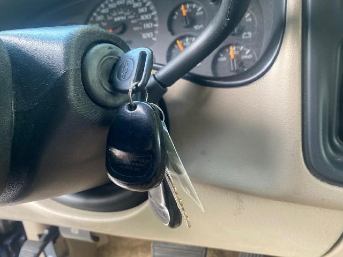 2001 Indigo Blue Metallic /Tan/Neutral Chevrolet Suburban LT 1 OWNER 44 SERVICES NO ACCIDENTS (3GNFK16T41G) with an 5.3L Vortec 1000 SFI V8 Engine engine, Automatic transmission, located at 4701 North Dixie Hwy, Pompano Beach, FL, 33064, (954) 422-2889, 26.240938, -80.123474 - OUR WEBPAGE FLORIDACARS1.COM HAS OVER 100 PHOTOS AND FREE CARFAX LINK 2001 CHEVROLET SUBURBAN 1500 4 WHEEL DRIVE CLOTH LOADED - LIKE NEW VIN: 3GNFK16T41G205451 3 G N F K 1 6 T 4 1 G 2 0 5 4 5 1 4 DOOR WAGON/SPORT UTILITY 5.3L V8 F OHV GASOLINE 18 MPG REAR WHEEL DRIVE W/ 4X4 Features ABS Brakes Air C - Photo#55