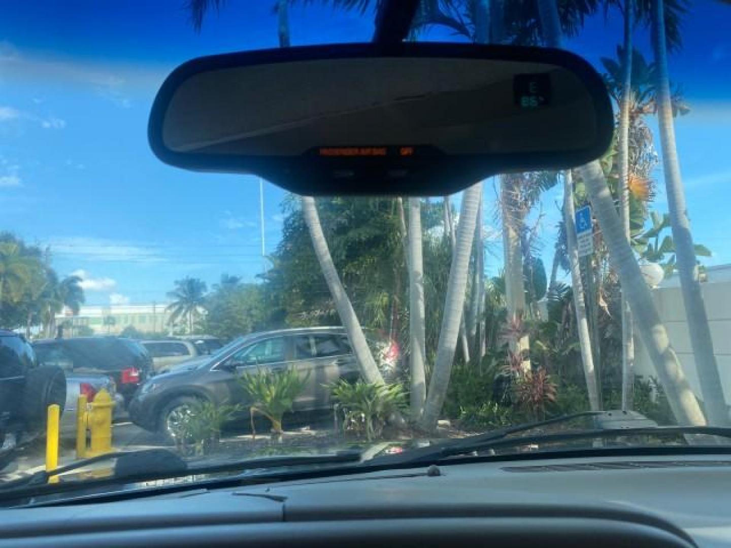 2001 Indigo Blue Metallic /Tan/Neutral Chevrolet Suburban LT 1 OWNER 44 SERVICES NO ACCIDENTS (3GNFK16T41G) with an 5.3L Vortec 1000 SFI V8 Engine engine, Automatic transmission, located at 4701 North Dixie Hwy, Pompano Beach, FL, 33064, (954) 422-2889, 26.240938, -80.123474 - OUR WEBPAGE FLORIDACARS1.COM HAS OVER 100 PHOTOS AND FREE CARFAX LINK 2001 CHEVROLET SUBURBAN 1500 4 WHEEL DRIVE CLOTH LOADED - LIKE NEW VIN: 3GNFK16T41G205451 3 G N F K 1 6 T 4 1 G 2 0 5 4 5 1 4 DOOR WAGON/SPORT UTILITY 5.3L V8 F OHV GASOLINE 18 MPG REAR WHEEL DRIVE W/ 4X4 Features ABS Brakes Air C - Photo#62