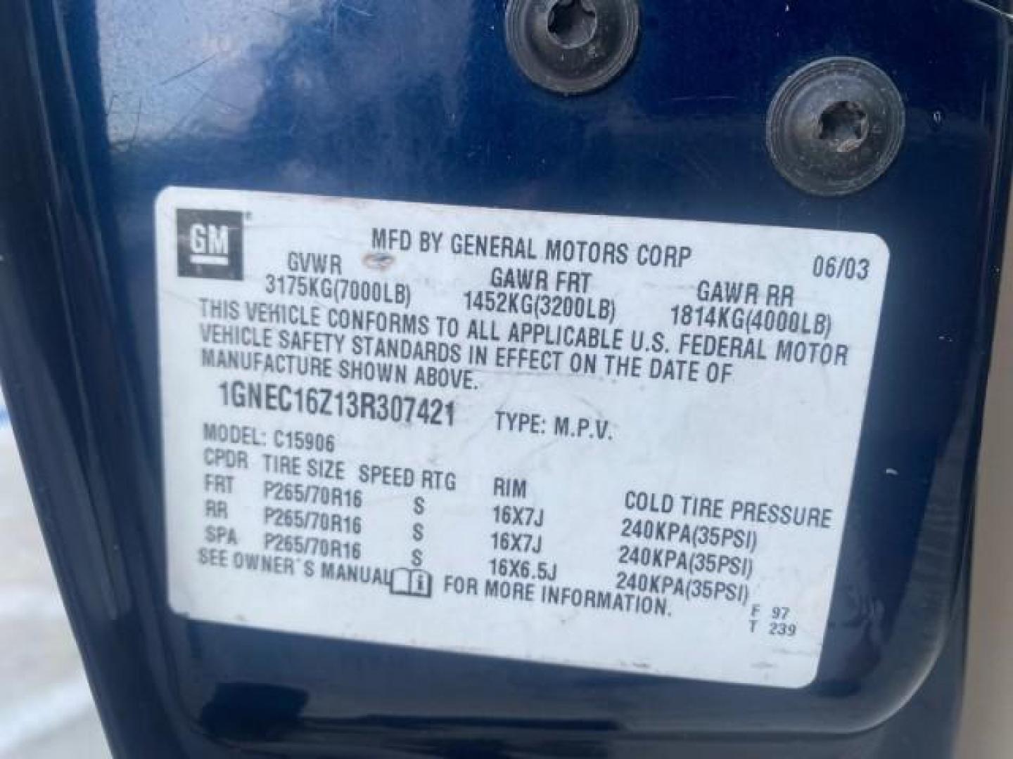 2001 Indigo Blue Metallic /Tan/Neutral Chevrolet Suburban LT 1 OWNER 44 SERVICES NO ACCIDENTS (3GNFK16T41G) with an 5.3L Vortec 1000 SFI V8 Engine engine, Automatic transmission, located at 4701 North Dixie Hwy, Pompano Beach, FL, 33064, (954) 422-2889, 26.240938, -80.123474 - OUR WEBPAGE FLORIDACARS1.COM HAS OVER 100 PHOTOS AND FREE CARFAX LINK 2001 CHEVROLET SUBURBAN 1500 4 WHEEL DRIVE CLOTH LOADED - LIKE NEW VIN: 3GNFK16T41G205451 3 G N F K 1 6 T 4 1 G 2 0 5 4 5 1 4 DOOR WAGON/SPORT UTILITY 5.3L V8 F OHV GASOLINE 18 MPG REAR WHEEL DRIVE W/ 4X4 Features ABS Brakes Air C - Photo#66