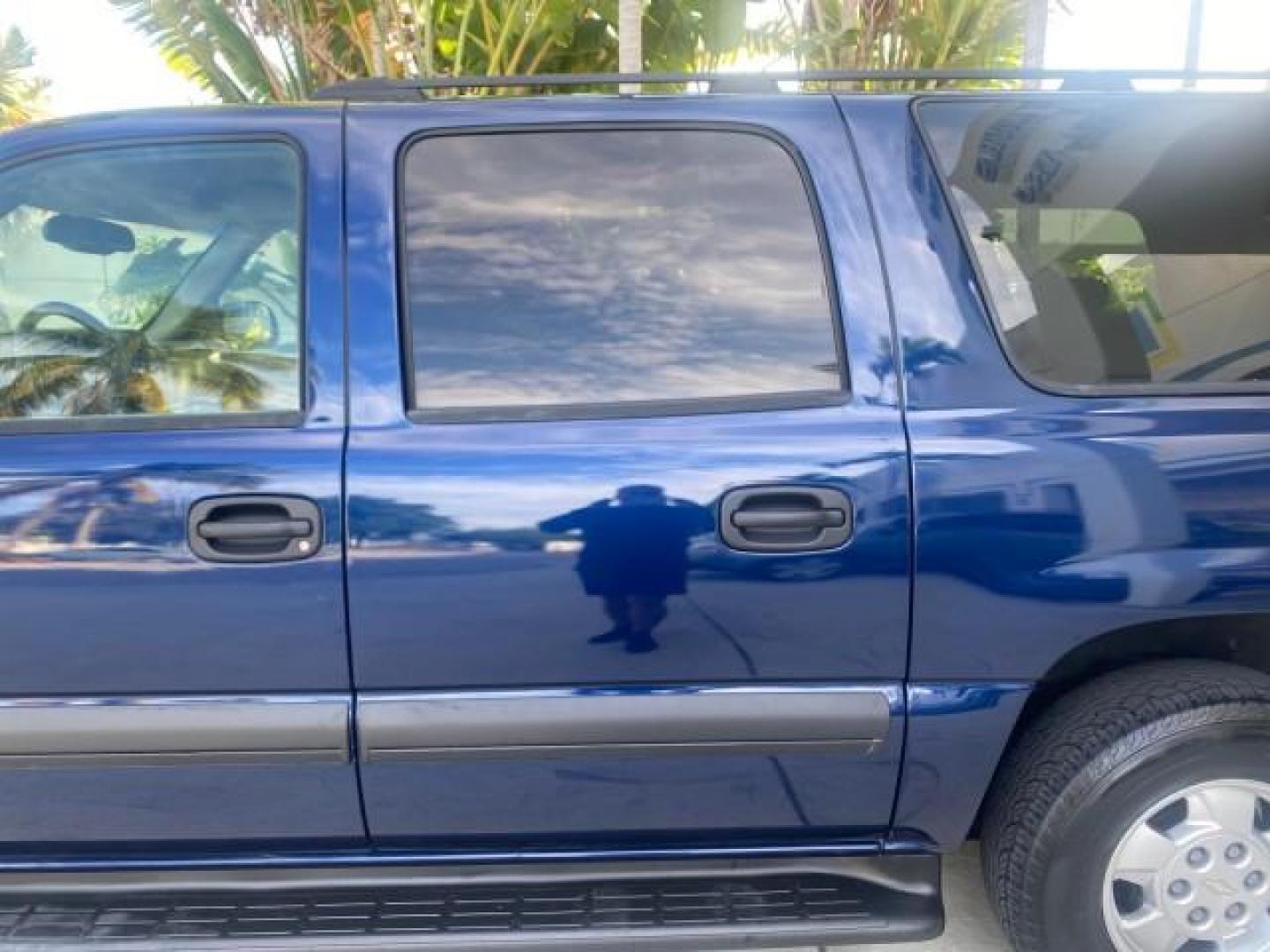 2001 Indigo Blue Metallic /Tan/Neutral Chevrolet Suburban LT 1 OWNER 44 SERVICES NO ACCIDENTS (3GNFK16T41G) with an 5.3L Vortec 1000 SFI V8 Engine engine, Automatic transmission, located at 4701 North Dixie Hwy, Pompano Beach, FL, 33064, (954) 422-2889, 26.240938, -80.123474 - OUR WEBPAGE FLORIDACARS1.COM HAS OVER 100 PHOTOS AND FREE CARFAX LINK 2001 CHEVROLET SUBURBAN 1500 4 WHEEL DRIVE CLOTH LOADED - LIKE NEW VIN: 3GNFK16T41G205451 3 G N F K 1 6 T 4 1 G 2 0 5 4 5 1 4 DOOR WAGON/SPORT UTILITY 5.3L V8 F OHV GASOLINE 18 MPG REAR WHEEL DRIVE W/ 4X4 Features ABS Brakes Air C - Photo#67