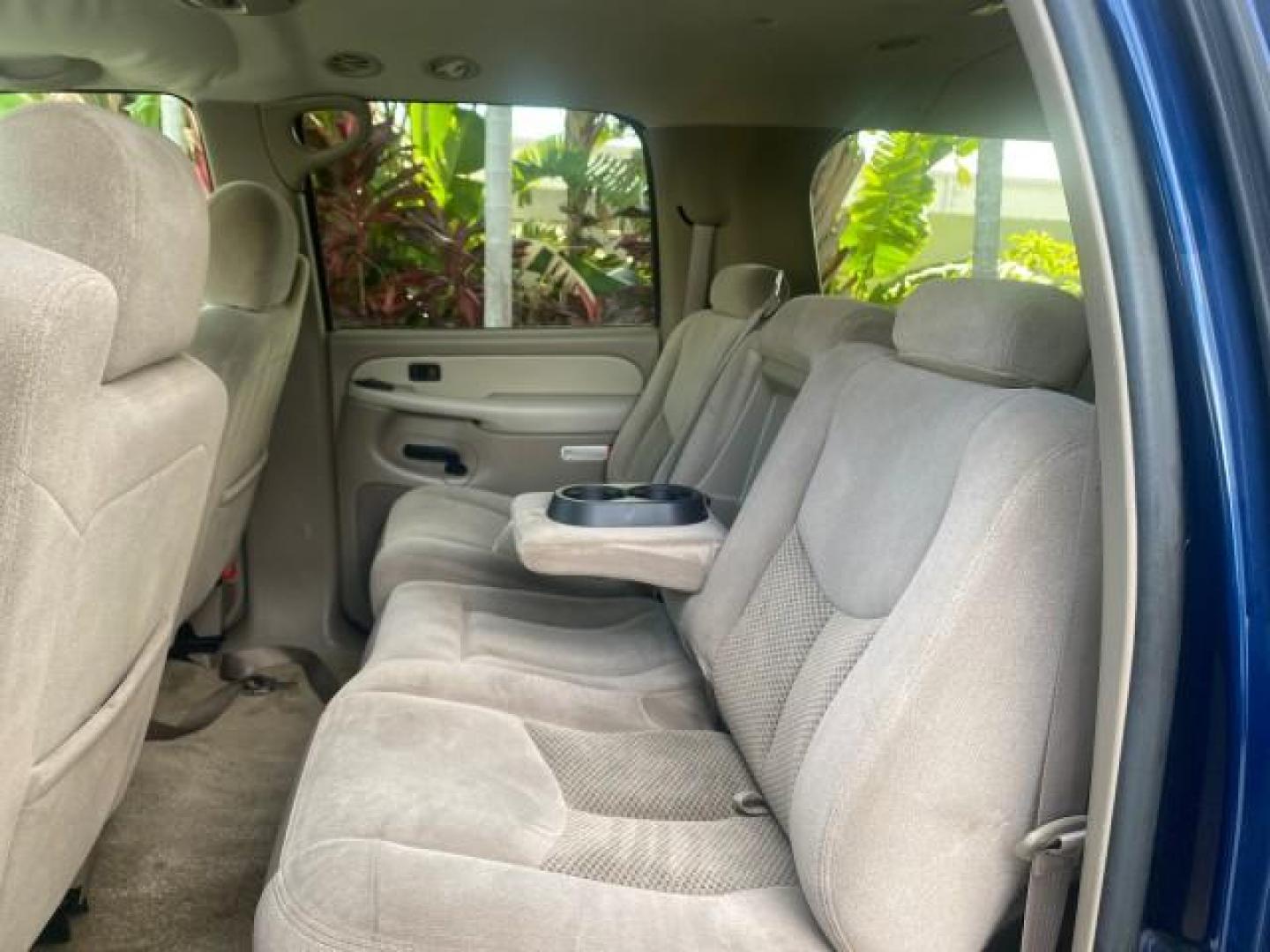 2001 Indigo Blue Metallic /Tan/Neutral Chevrolet Suburban LT 1 OWNER 44 SERVICES NO ACCIDENTS (3GNFK16T41G) with an 5.3L Vortec 1000 SFI V8 Engine engine, Automatic transmission, located at 4701 North Dixie Hwy, Pompano Beach, FL, 33064, (954) 422-2889, 26.240938, -80.123474 - OUR WEBPAGE FLORIDACARS1.COM HAS OVER 100 PHOTOS AND FREE CARFAX LINK 2001 CHEVROLET SUBURBAN 1500 4 WHEEL DRIVE CLOTH LOADED - LIKE NEW VIN: 3GNFK16T41G205451 3 G N F K 1 6 T 4 1 G 2 0 5 4 5 1 4 DOOR WAGON/SPORT UTILITY 5.3L V8 F OHV GASOLINE 18 MPG REAR WHEEL DRIVE W/ 4X4 Features ABS Brakes Air C - Photo#70