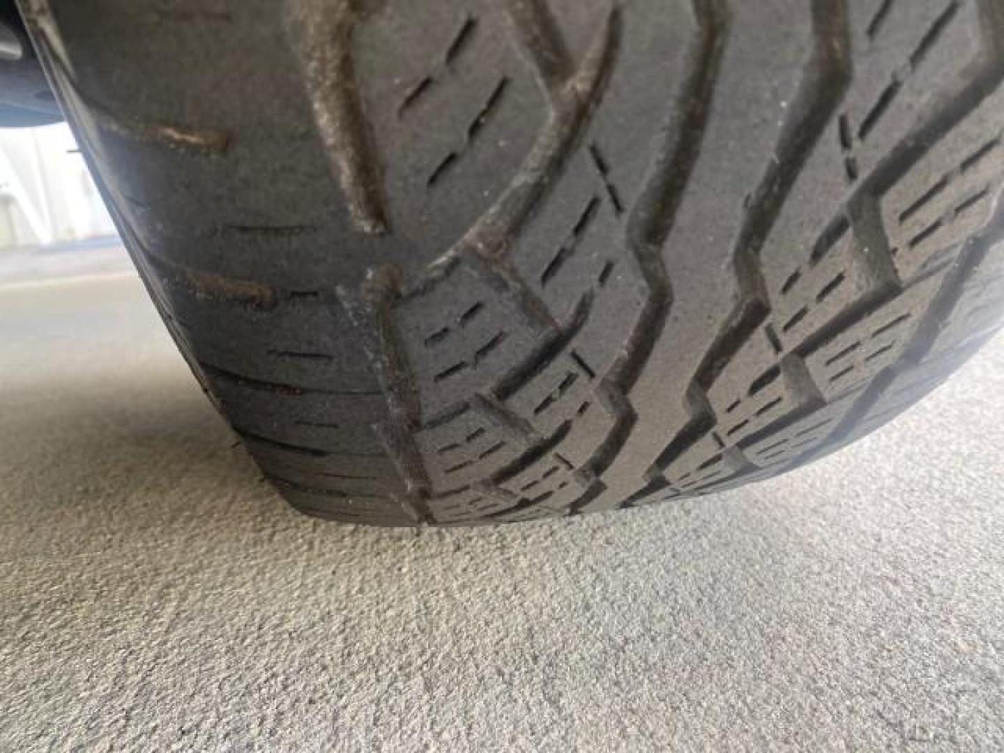 2001 Indigo Blue Metallic /Tan/Neutral Chevrolet Suburban LT 1 OWNER 44 SERVICES NO ACCIDENTS (3GNFK16T41G) with an 5.3L Vortec 1000 SFI V8 Engine engine, Automatic transmission, located at 4701 North Dixie Hwy, Pompano Beach, FL, 33064, (954) 422-2889, 26.240938, -80.123474 - OUR WEBPAGE FLORIDACARS1.COM HAS OVER 100 PHOTOS AND FREE CARFAX LINK 2001 CHEVROLET SUBURBAN 1500 4 WHEEL DRIVE CLOTH LOADED - LIKE NEW VIN: 3GNFK16T41G205451 3 G N F K 1 6 T 4 1 G 2 0 5 4 5 1 4 DOOR WAGON/SPORT UTILITY 5.3L V8 F OHV GASOLINE 18 MPG REAR WHEEL DRIVE W/ 4X4 Features ABS Brakes Air C - Photo#83