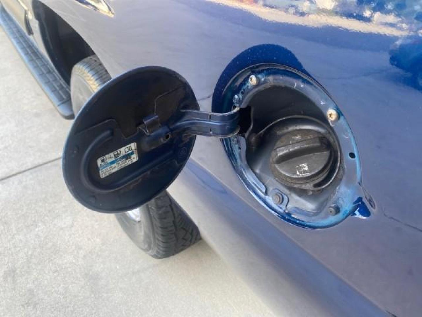 2001 Indigo Blue Metallic /Tan/Neutral Chevrolet Suburban LT 1 OWNER 44 SERVICES NO ACCIDENTS (3GNFK16T41G) with an 5.3L Vortec 1000 SFI V8 Engine engine, Automatic transmission, located at 4701 North Dixie Hwy, Pompano Beach, FL, 33064, (954) 422-2889, 26.240938, -80.123474 - OUR WEBPAGE FLORIDACARS1.COM HAS OVER 100 PHOTOS AND FREE CARFAX LINK 2001 CHEVROLET SUBURBAN 1500 4 WHEEL DRIVE CLOTH LOADED - LIKE NEW VIN: 3GNFK16T41G205451 3 G N F K 1 6 T 4 1 G 2 0 5 4 5 1 4 DOOR WAGON/SPORT UTILITY 5.3L V8 F OHV GASOLINE 18 MPG REAR WHEEL DRIVE W/ 4X4 Features ABS Brakes Air C - Photo#85