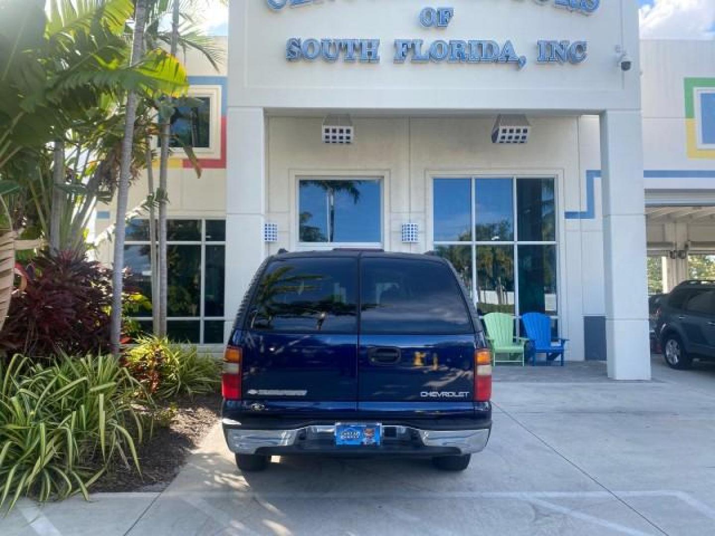 2001 Indigo Blue Metallic /Tan/Neutral Chevrolet Suburban LT 1 OWNER 44 SERVICES NO ACCIDENTS (3GNFK16T41G) with an 5.3L Vortec 1000 SFI V8 Engine engine, Automatic transmission, located at 4701 North Dixie Hwy, Pompano Beach, FL, 33064, (954) 422-2889, 26.240938, -80.123474 - OUR WEBPAGE FLORIDACARS1.COM HAS OVER 100 PHOTOS AND FREE CARFAX LINK 2001 CHEVROLET SUBURBAN 1500 4 WHEEL DRIVE CLOTH LOADED - LIKE NEW VIN: 3GNFK16T41G205451 3 G N F K 1 6 T 4 1 G 2 0 5 4 5 1 4 DOOR WAGON/SPORT UTILITY 5.3L V8 F OHV GASOLINE 18 MPG REAR WHEEL DRIVE W/ 4X4 Features ABS Brakes Air C - Photo#94