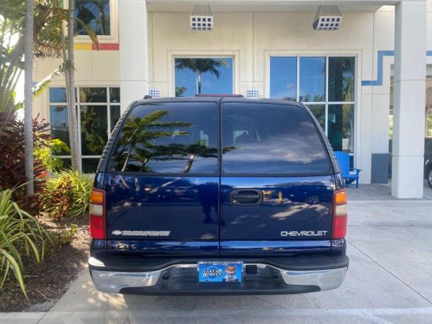2001 Indigo Blue Metallic /Tan/Neutral Chevrolet Suburban LT 1 OWNER 44 SERVICES NO ACCIDENTS (3GNFK16T41G) with an 5.3L Vortec 1000 SFI V8 Engine engine, Automatic transmission, located at 4701 North Dixie Hwy, Pompano Beach, FL, 33064, (954) 422-2889, 26.240938, -80.123474 - OUR WEBPAGE FLORIDACARS1.COM HAS OVER 100 PHOTOS AND FREE CARFAX LINK 2001 CHEVROLET SUBURBAN 1500 4 WHEEL DRIVE CLOTH LOADED - LIKE NEW VIN: 3GNFK16T41G205451 3 G N F K 1 6 T 4 1 G 2 0 5 4 5 1 4 DOOR WAGON/SPORT UTILITY 5.3L V8 F OHV GASOLINE 18 MPG REAR WHEEL DRIVE W/ 4X4 Features ABS Brakes Air C - Photo#95