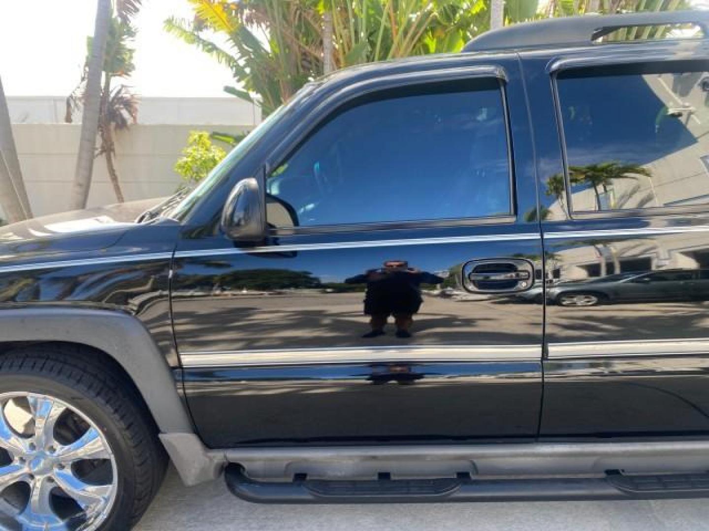 2001 Onyx Black /Graphite/Med Gray Chevrolet Suburban LT Z71 1 FL 4WD 44 SERVICES NO ACCIDENTS (3GNFK16T41G) with an 5.3L Vortec 1000 SFI V8 Engine engine, Automatic transmission, located at 4701 North Dixie Hwy, Pompano Beach, FL, 33064, (954) 422-2889, 26.240938, -80.123474 - OUR WEBPAGE FLORIDACARS1.COM HAS OVER 100 PHOTOS AND FREE CARFAX LINK 2001 CHEVROLET SUBURBAN 1500 Z71 4 WHEEL DRIVE LEATHER LOADED SUNROOF IMMACULATE VIN: 3GNFK16T41G205451 3 G N F K 1 6 T 4 1 G 2 0 5 4 5 1 4 DOOR WAGON/SPORT UTILITY 5.3L V8 F OHV GASOLINE 18 MPG REAR WHEEL DRIVE W/ 4X4 Features 4W - Photo#38