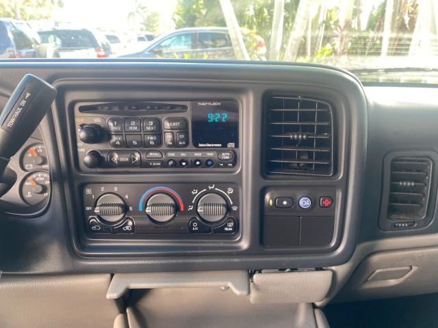 2001 Onyx Black /Graphite/Med Gray Chevrolet Suburban LT Z71 1 FL 4WD 44 SERVICES NO ACCIDENTS (3GNFK16T41G) with an 5.3L Vortec 1000 SFI V8 Engine engine, Automatic transmission, located at 4701 North Dixie Hwy, Pompano Beach, FL, 33064, (954) 422-2889, 26.240938, -80.123474 - OUR WEBPAGE FLORIDACARS1.COM HAS OVER 100 PHOTOS AND FREE CARFAX LINK 2001 CHEVROLET SUBURBAN 1500 Z71 4 WHEEL DRIVE LEATHER LOADED SUNROOF IMMACULATE VIN: 3GNFK16T41G205451 3 G N F K 1 6 T 4 1 G 2 0 5 4 5 1 4 DOOR WAGON/SPORT UTILITY 5.3L V8 F OHV GASOLINE 18 MPG REAR WHEEL DRIVE W/ 4X4 Features 4W - Photo#58