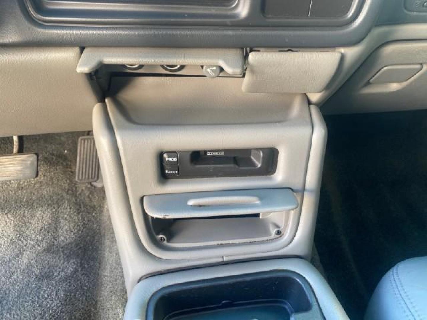 2001 Onyx Black /Graphite/Med Gray Chevrolet Suburban LT Z71 1 FL 4WD 44 SERVICES NO ACCIDENTS (3GNFK16T41G) with an 5.3L Vortec 1000 SFI V8 Engine engine, Automatic transmission, located at 4701 North Dixie Hwy, Pompano Beach, FL, 33064, (954) 422-2889, 26.240938, -80.123474 - OUR WEBPAGE FLORIDACARS1.COM HAS OVER 100 PHOTOS AND FREE CARFAX LINK 2001 CHEVROLET SUBURBAN 1500 Z71 4 WHEEL DRIVE LEATHER LOADED SUNROOF IMMACULATE VIN: 3GNFK16T41G205451 3 G N F K 1 6 T 4 1 G 2 0 5 4 5 1 4 DOOR WAGON/SPORT UTILITY 5.3L V8 F OHV GASOLINE 18 MPG REAR WHEEL DRIVE W/ 4X4 Features 4W - Photo#62