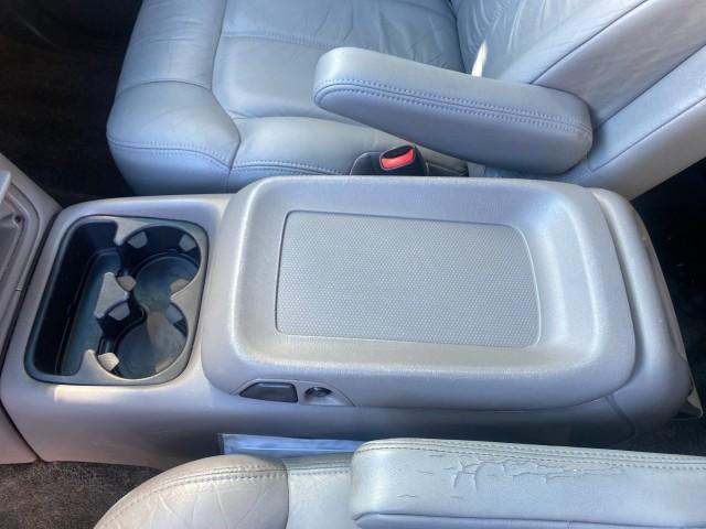 2001 Onyx Black /Graphite/Med Gray Chevrolet Suburban LT Z71 1 FL 4WD 44 SERVICES NO ACCIDENTS (3GNFK16T41G) with an 5.3L Vortec 1000 SFI V8 Engine engine, Automatic transmission, located at 4701 North Dixie Hwy, Pompano Beach, FL, 33064, (954) 422-2889, 26.240938, -80.123474 - OUR WEBPAGE FLORIDACARS1.COM HAS OVER 100 PHOTOS AND FREE CARFAX LINK 2001 CHEVROLET SUBURBAN 1500 Z71 4 WHEEL DRIVE LEATHER LOADED SUNROOF IMMACULATE VIN: 3GNFK16T41G205451 3 G N F K 1 6 T 4 1 G 2 0 5 4 5 1 4 DOOR WAGON/SPORT UTILITY 5.3L V8 F OHV GASOLINE 18 MPG REAR WHEEL DRIVE W/ 4X4 Features 4W - Photo#66