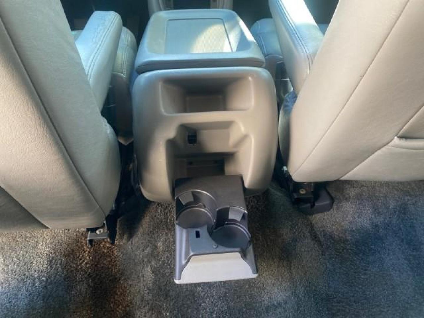 2001 Onyx Black /Graphite/Med Gray Chevrolet Suburban LT Z71 1 FL 4WD 44 SERVICES NO ACCIDENTS (3GNFK16T41G) with an 5.3L Vortec 1000 SFI V8 Engine engine, Automatic transmission, located at 4701 North Dixie Hwy, Pompano Beach, FL, 33064, (954) 422-2889, 26.240938, -80.123474 - OUR WEBPAGE FLORIDACARS1.COM HAS OVER 100 PHOTOS AND FREE CARFAX LINK 2001 CHEVROLET SUBURBAN 1500 Z71 4 WHEEL DRIVE LEATHER LOADED SUNROOF IMMACULATE VIN: 3GNFK16T41G205451 3 G N F K 1 6 T 4 1 G 2 0 5 4 5 1 4 DOOR WAGON/SPORT UTILITY 5.3L V8 F OHV GASOLINE 18 MPG REAR WHEEL DRIVE W/ 4X4 Features 4W - Photo#84