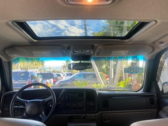 2001 Onyx Black /Graphite/Med Gray Chevrolet Suburban LT Z71 1 FL 4WD 44 SERVICES NO ACCIDENTS (3GNFK16T41G) with an 5.3L Vortec 1000 SFI V8 Engine engine, Automatic transmission, located at 4701 North Dixie Hwy, Pompano Beach, FL, 33064, (954) 422-2889, 26.240938, -80.123474 - OUR WEBPAGE FLORIDACARS1.COM HAS OVER 100 PHOTOS AND FREE CARFAX LINK 2001 CHEVROLET SUBURBAN 1500 Z71 4 WHEEL DRIVE LEATHER LOADED SUNROOF IMMACULATE VIN: 3GNFK16T41G205451 3 G N F K 1 6 T 4 1 G 2 0 5 4 5 1 4 DOOR WAGON/SPORT UTILITY 5.3L V8 F OHV GASOLINE 18 MPG REAR WHEEL DRIVE W/ 4X4 Features 4W - Photo#86