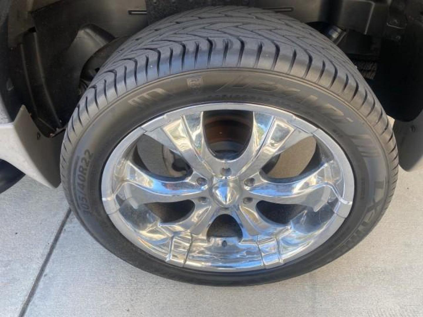 2001 Onyx Black /Graphite/Med Gray Chevrolet Suburban LT Z71 1 FL 4WD 44 SERVICES NO ACCIDENTS (3GNFK16T41G) with an 5.3L Vortec 1000 SFI V8 Engine engine, Automatic transmission, located at 4701 North Dixie Hwy, Pompano Beach, FL, 33064, (954) 422-2889, 26.240938, -80.123474 - OUR WEBPAGE FLORIDACARS1.COM HAS OVER 100 PHOTOS AND FREE CARFAX LINK 2001 CHEVROLET SUBURBAN 1500 Z71 4 WHEEL DRIVE LEATHER LOADED SUNROOF IMMACULATE VIN: 3GNFK16T41G205451 3 G N F K 1 6 T 4 1 G 2 0 5 4 5 1 4 DOOR WAGON/SPORT UTILITY 5.3L V8 F OHV GASOLINE 18 MPG REAR WHEEL DRIVE W/ 4X4 Features 4W - Photo#94